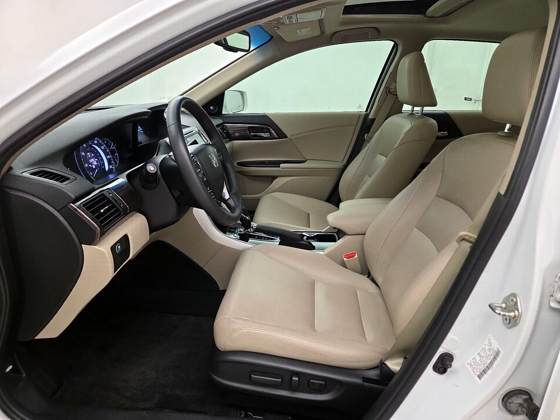 Thumbnail: 2016 Honda Accord - 11