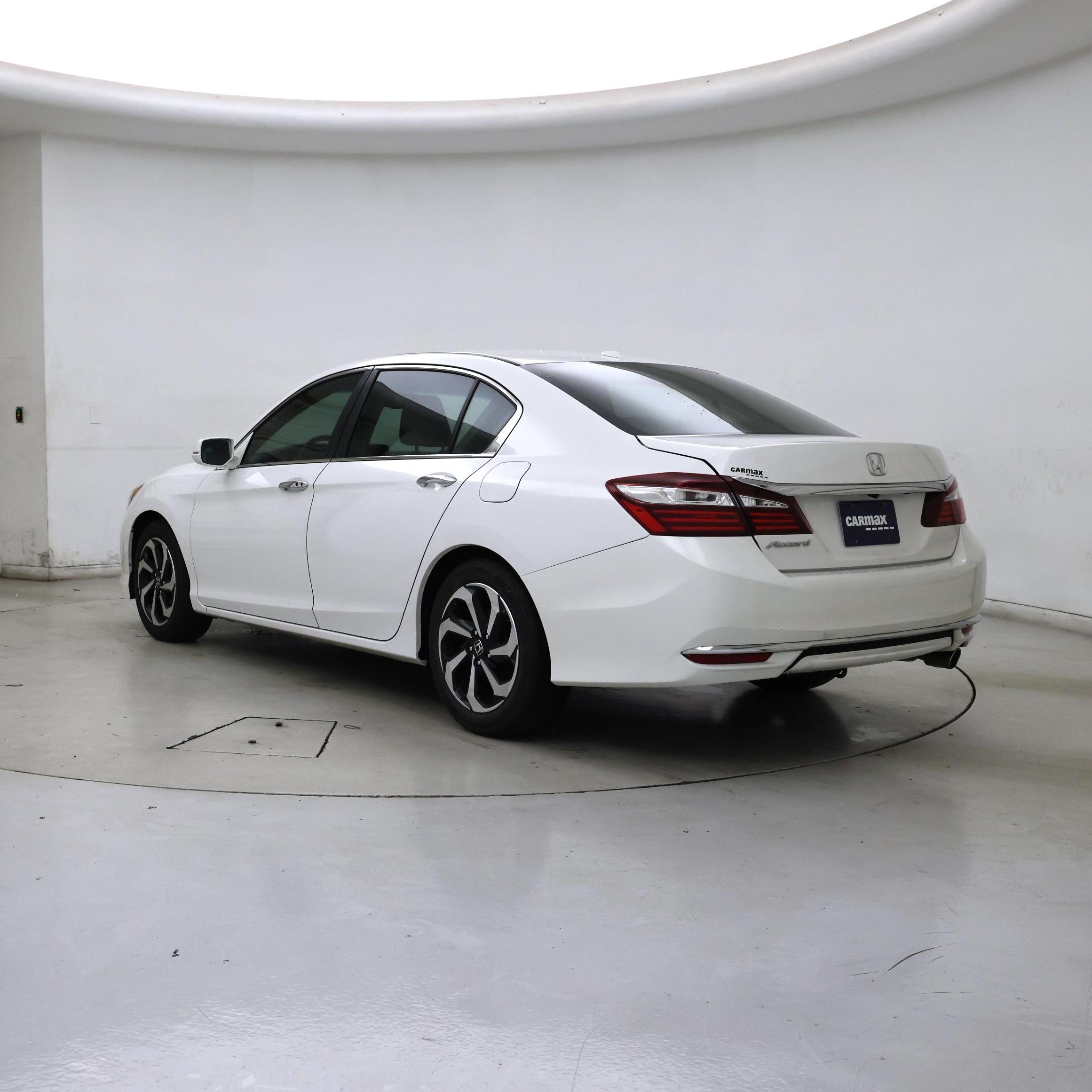 Thumbnail: 2016 Honda Accord - 2
