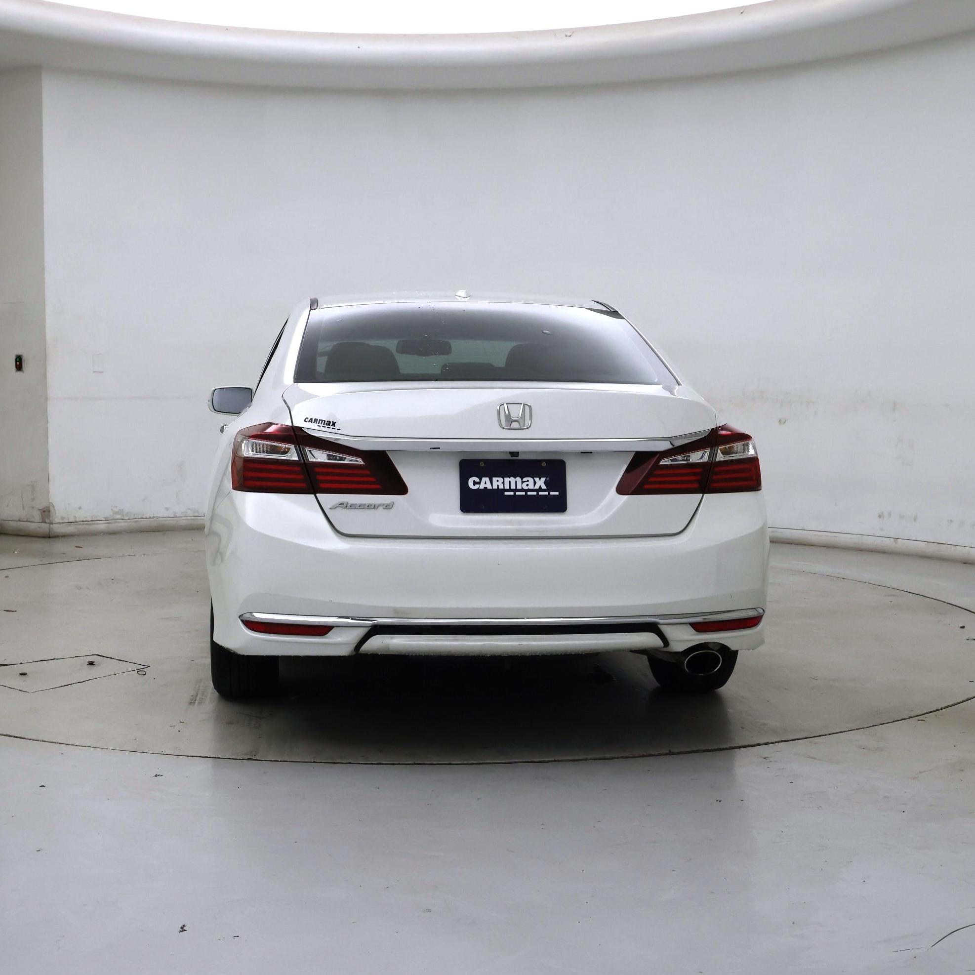 Thumbnail: 2016 Honda Accord - 6