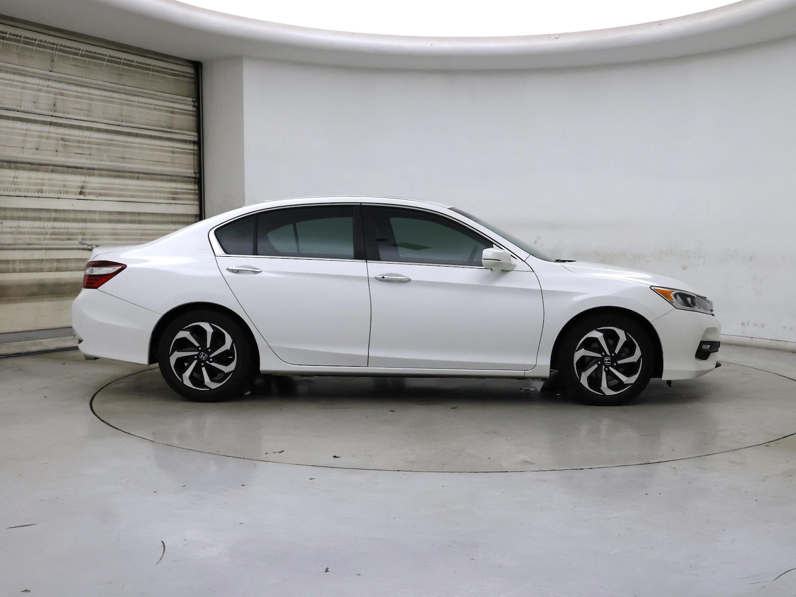 2016 Honda Accord EX-L - Photo 8