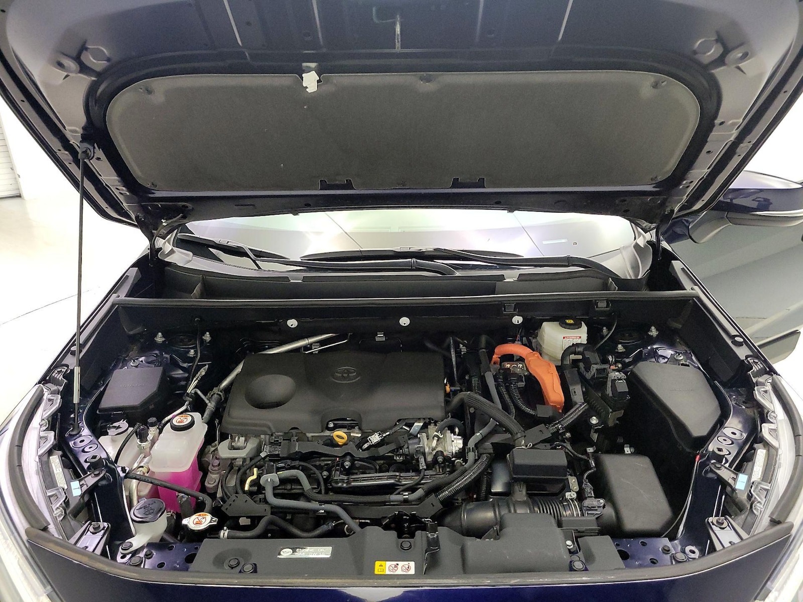 2024 Toyota RAV4 XLE - Photo 23