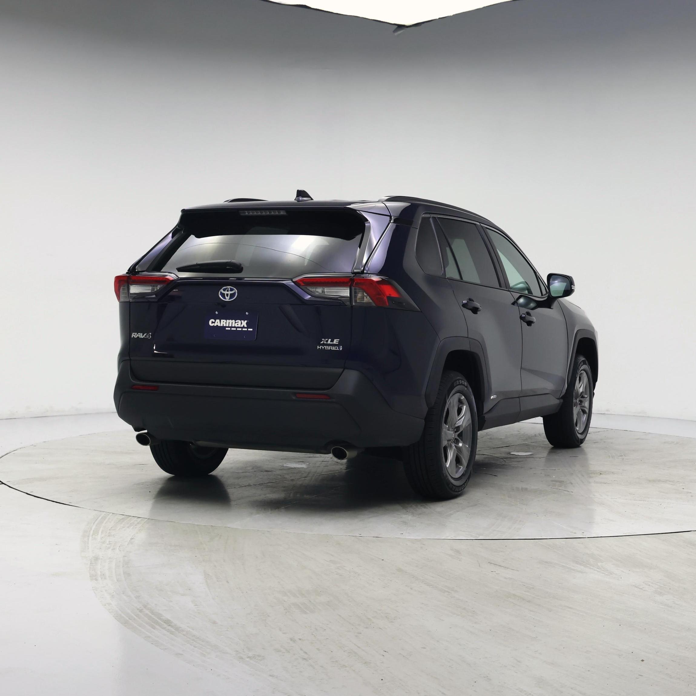 Thumbnail: 2024 Toyota RAV4 - 8