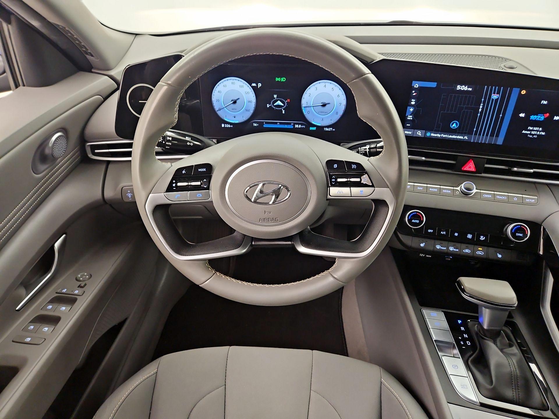 Thumbnail: 2023 Hyundai Elantra - 10