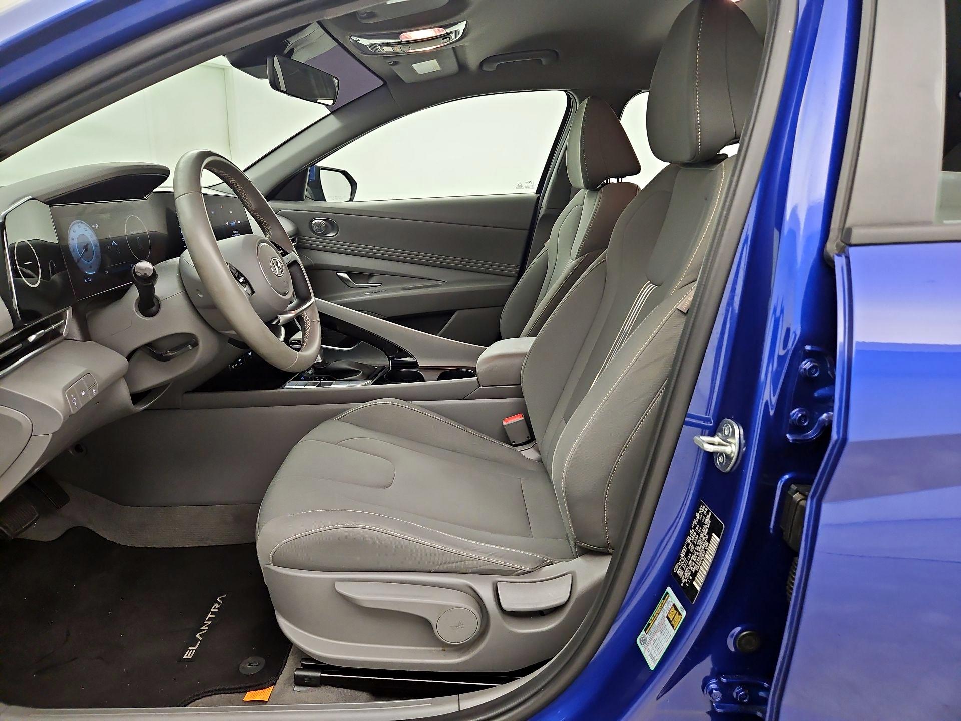 Thumbnail: 2023 Hyundai Elantra - 11