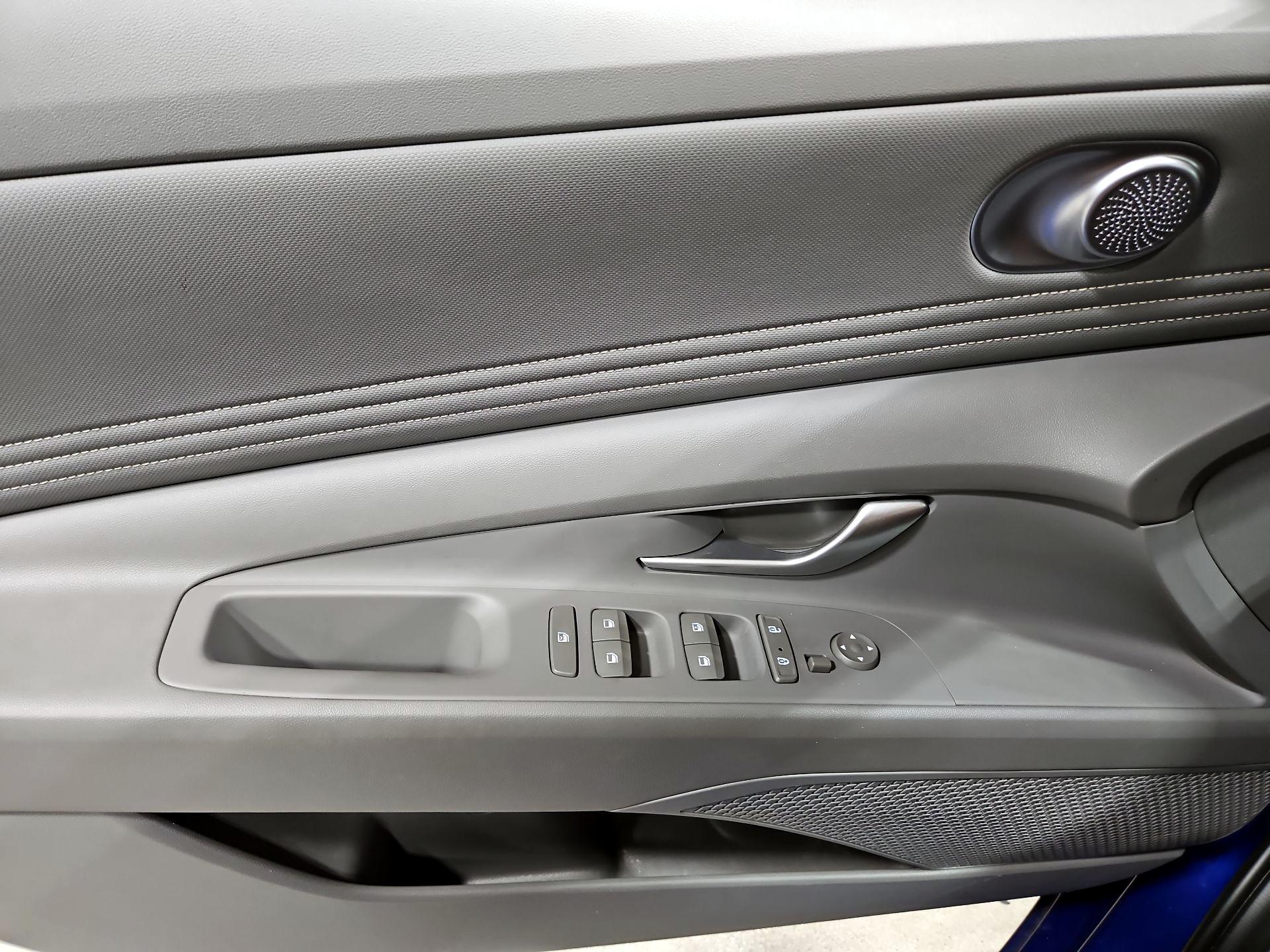 Thumbnail: 2023 Hyundai Elantra - 12