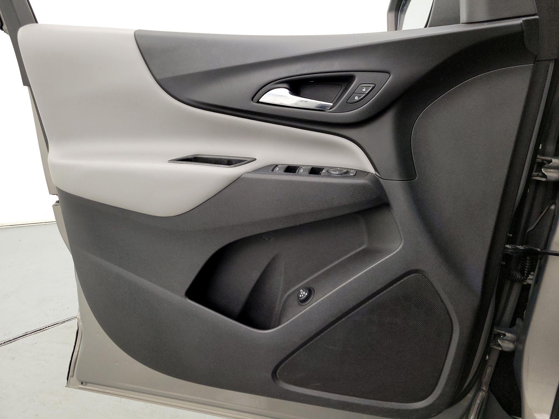 Thumbnail: 2018 Chevrolet Equinox - 12
