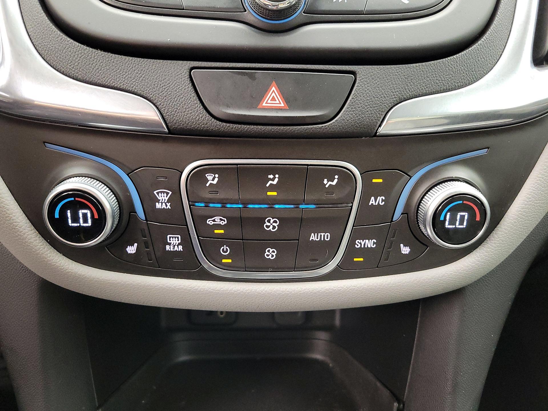 Thumbnail: 2018 Chevrolet Equinox - 16