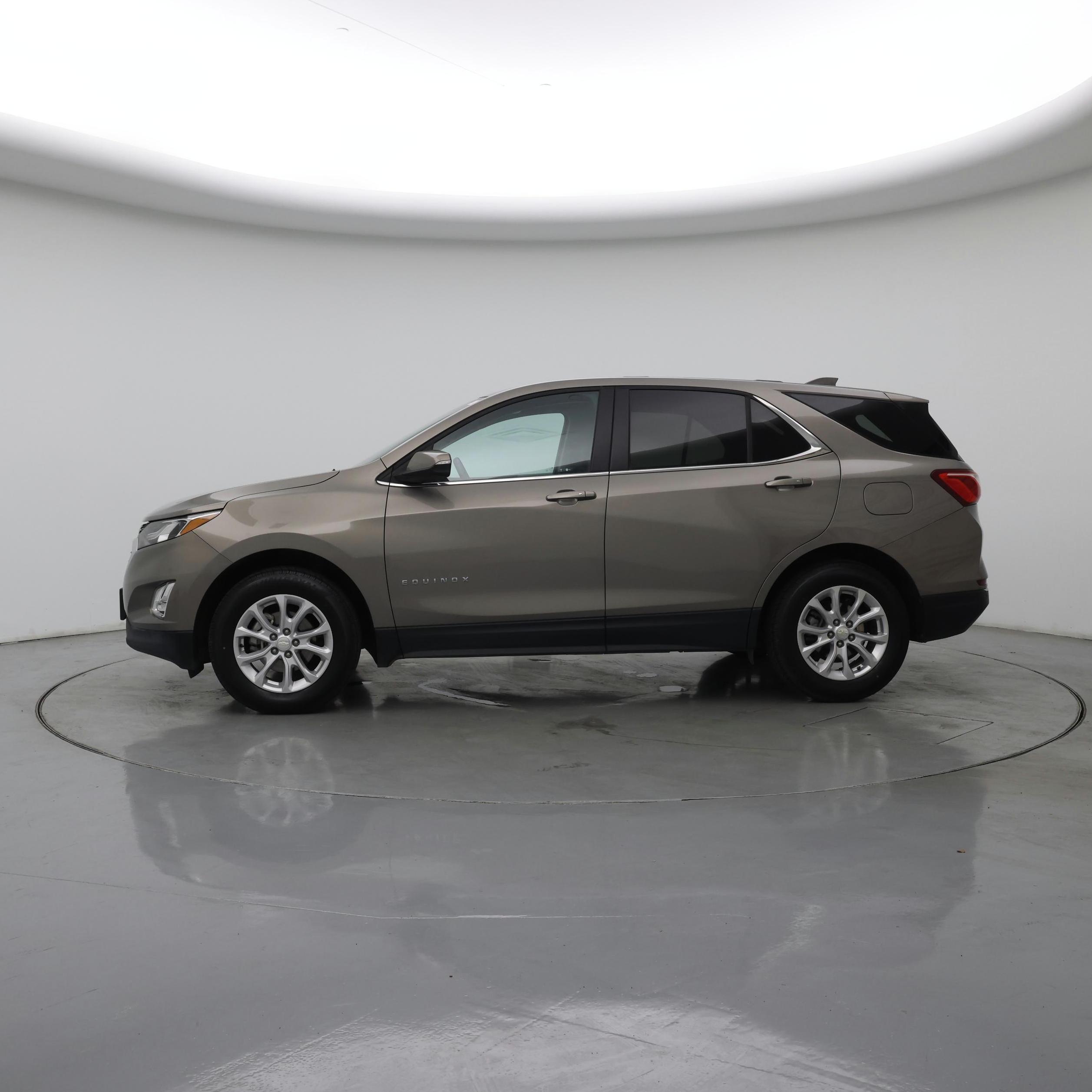 Thumbnail: 2018 Chevrolet Equinox - 3