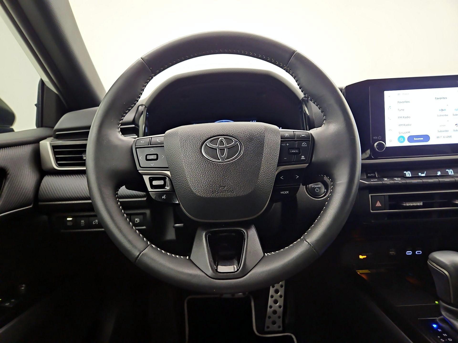 Thumbnail: 2025 Toyota Camry - 10
