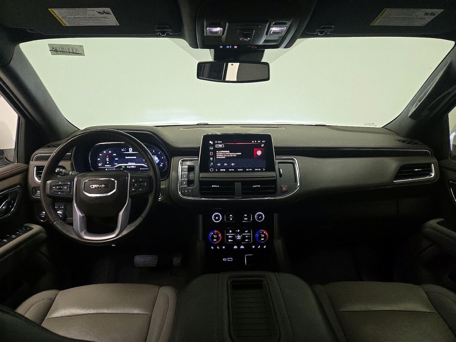 2023 GMC Yukon XL SLT - Photo 10