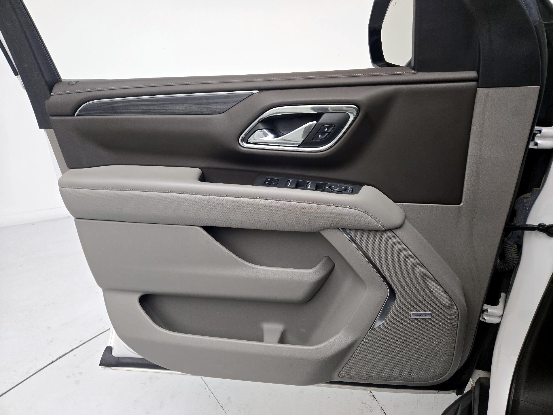 Thumbnail: 2023 GMC Yukon XL - 12