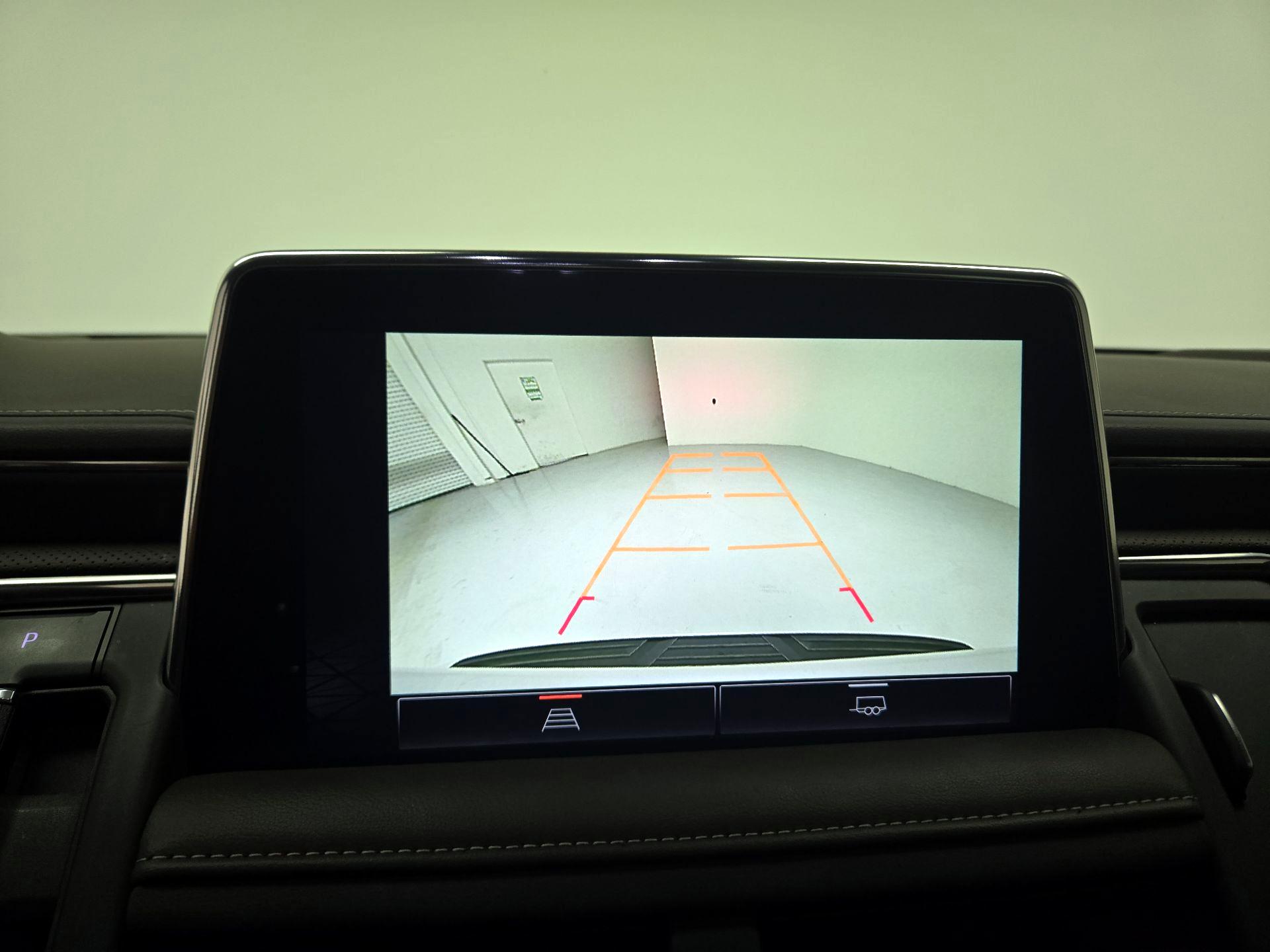 Thumbnail: 2023 GMC Yukon XL - 14