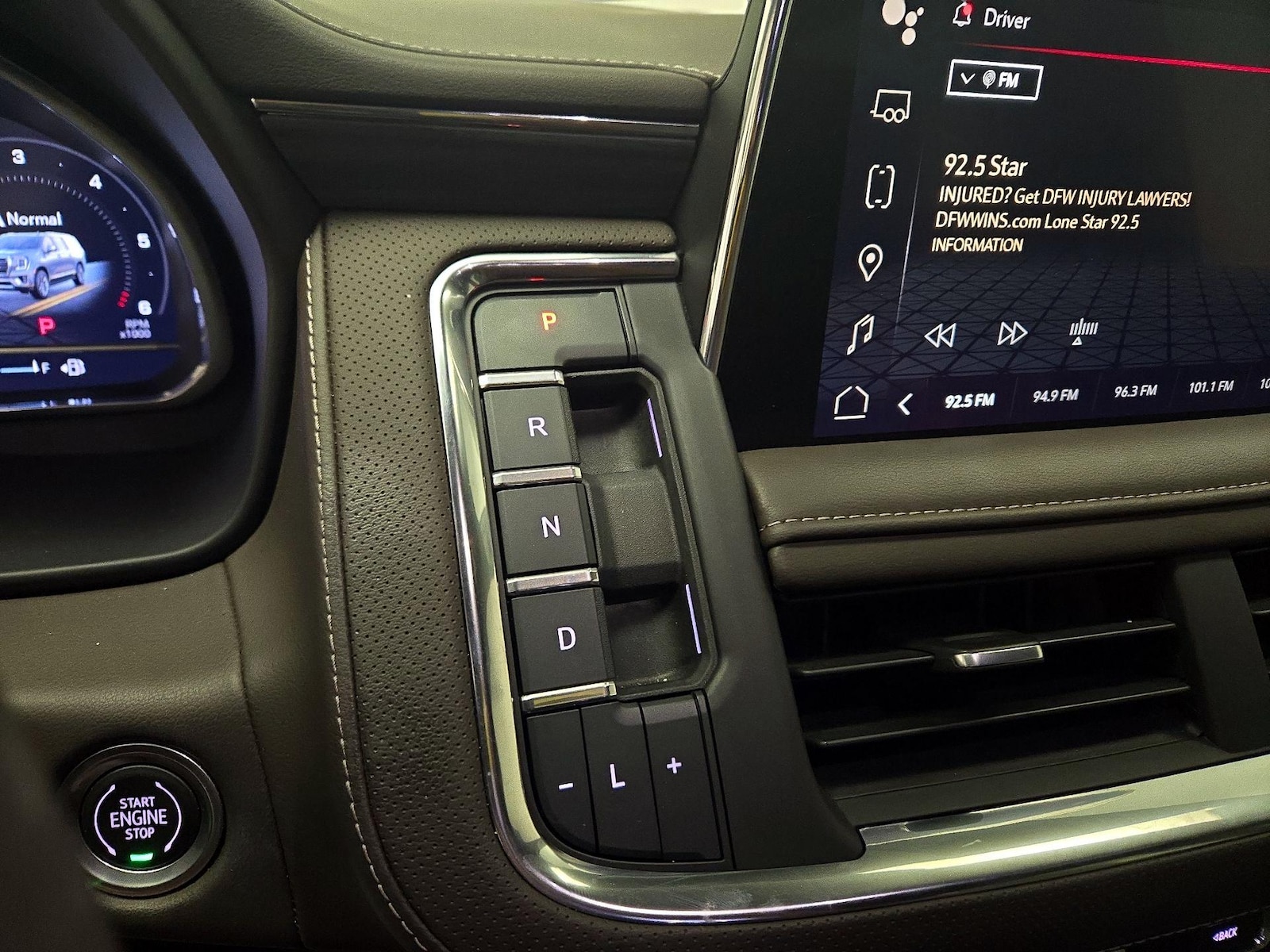 2023 GMC Yukon XL SLT - Photo 18