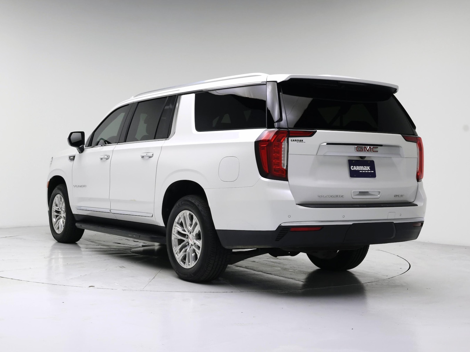 2023 GMC Yukon XL SLT - Photo 3