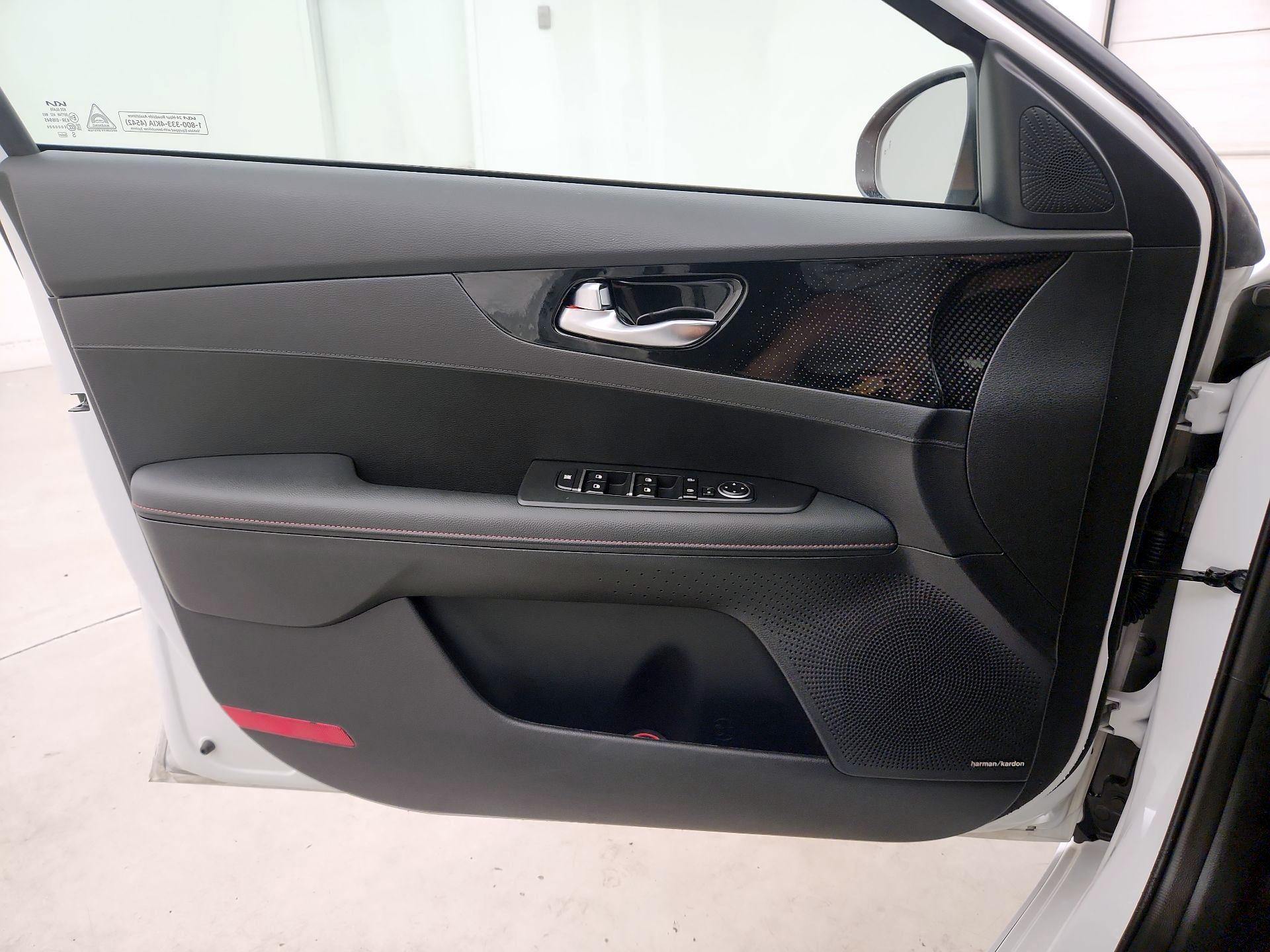 Thumbnail: 2024 Kia Forte - 12