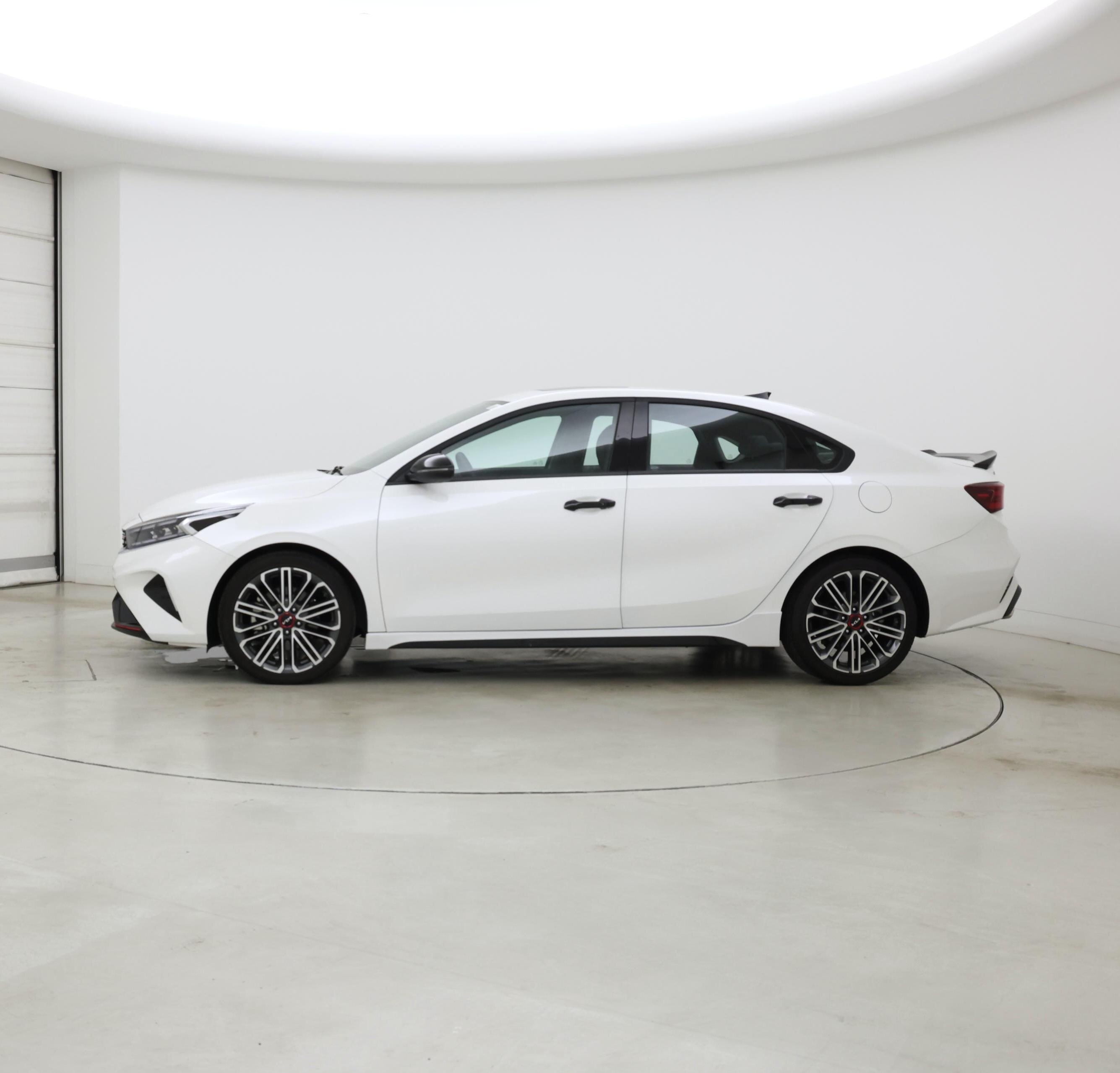 Thumbnail: 2024 Kia Forte - 3