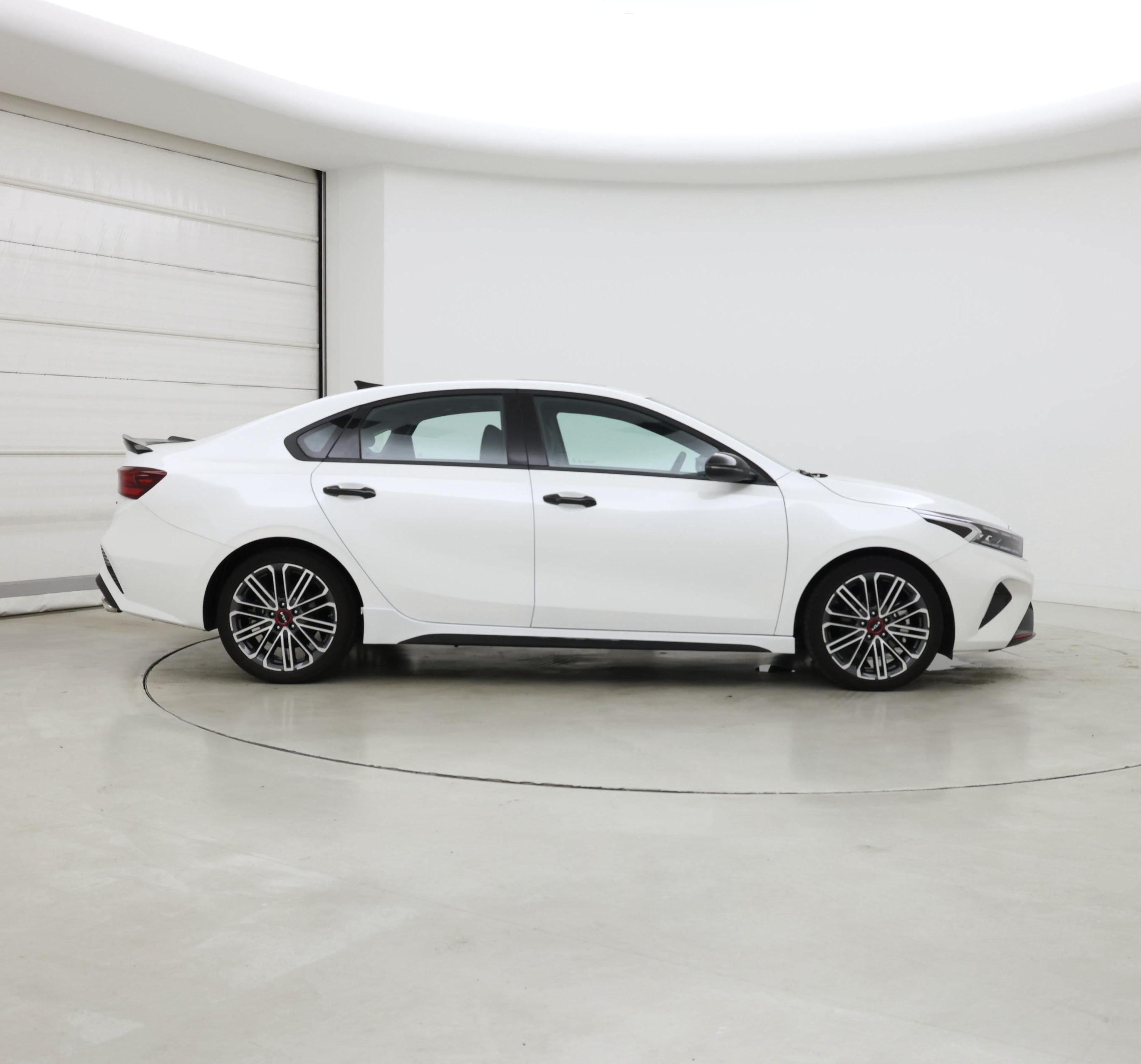 Thumbnail: 2024 Kia Forte - 7