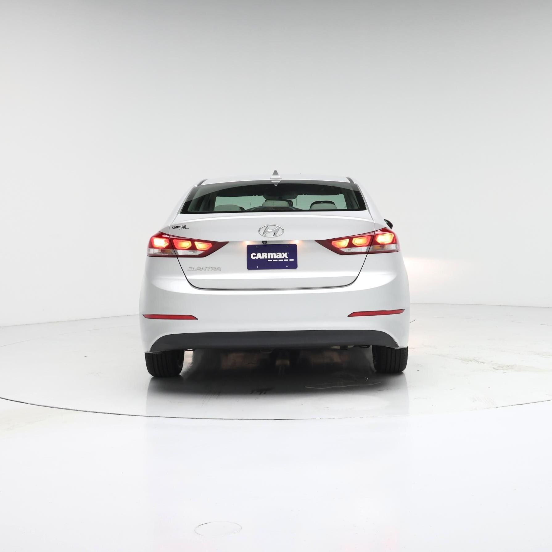 Thumbnail: 2017 Hyundai Elantra - 6