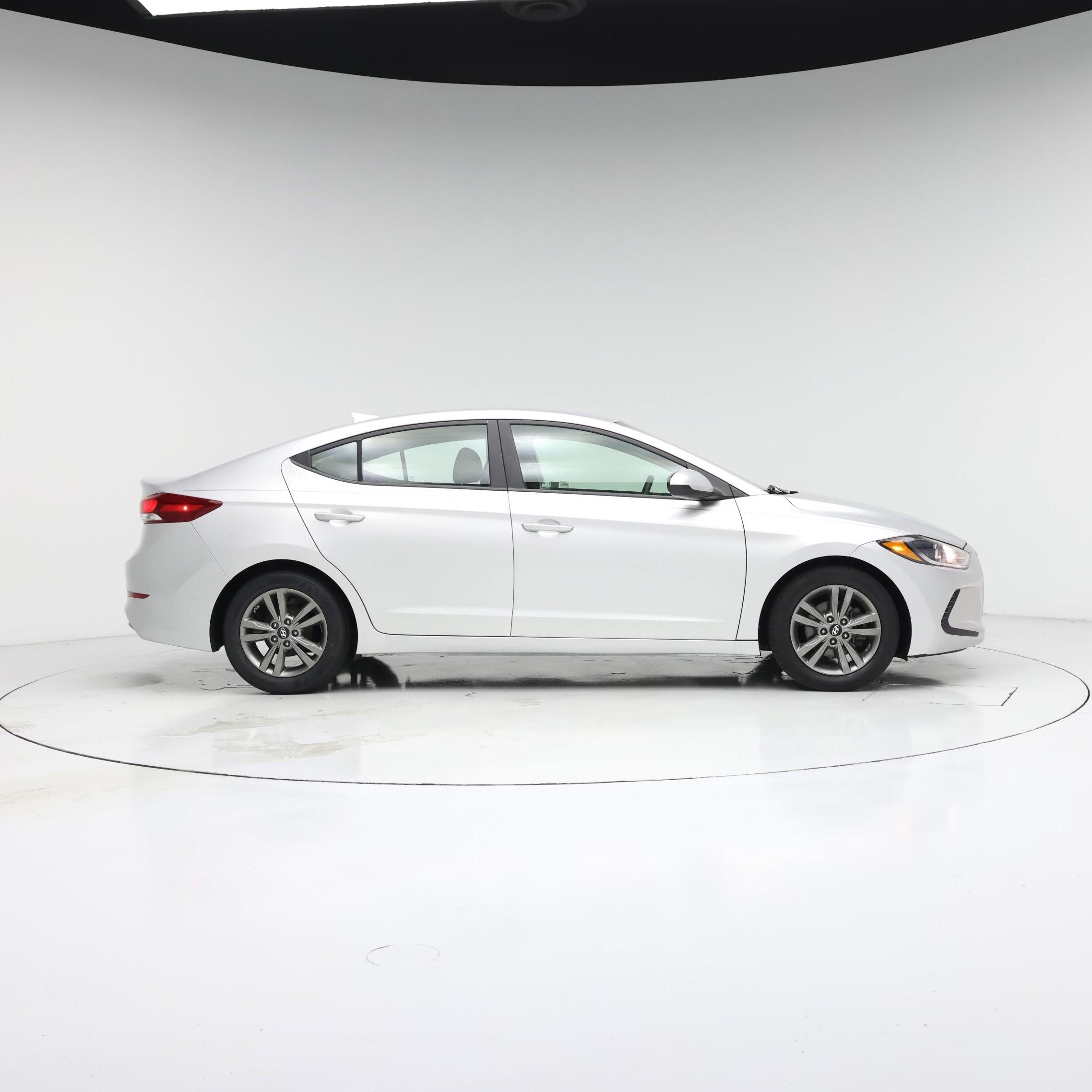 Thumbnail: 2017 Hyundai Elantra - 7