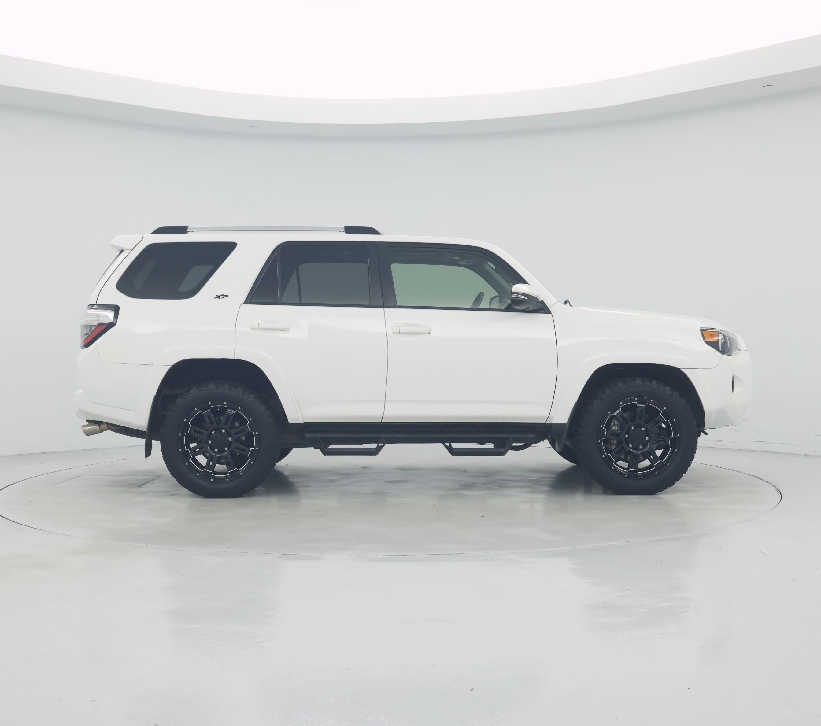 Thumbnail: 2019 Toyota 4Runner - 7