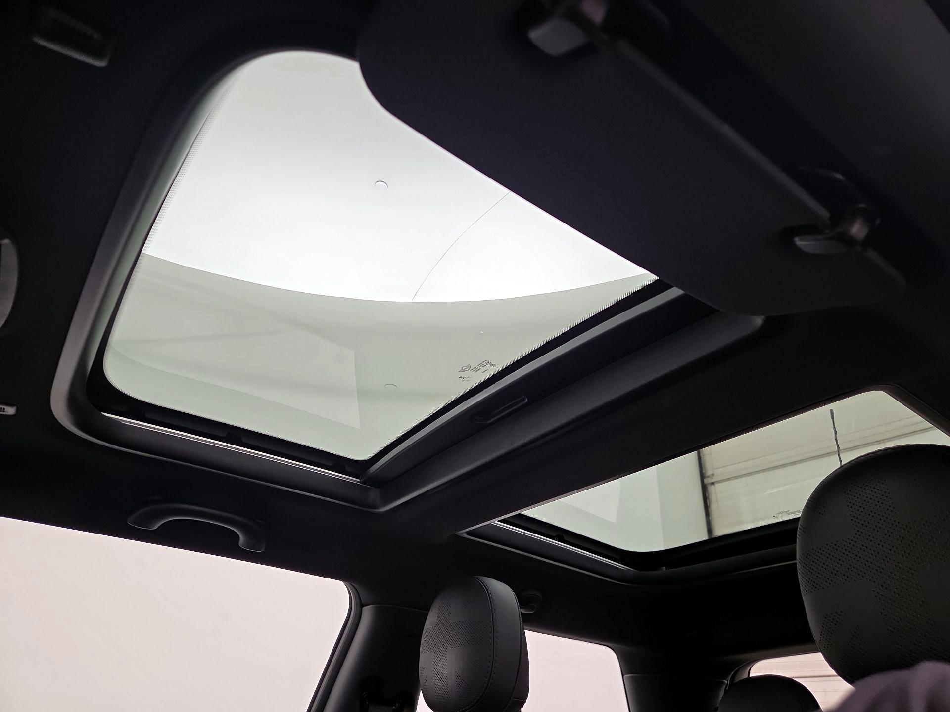 Thumbnail: 2022 MINI Cooper Hardtop - 20