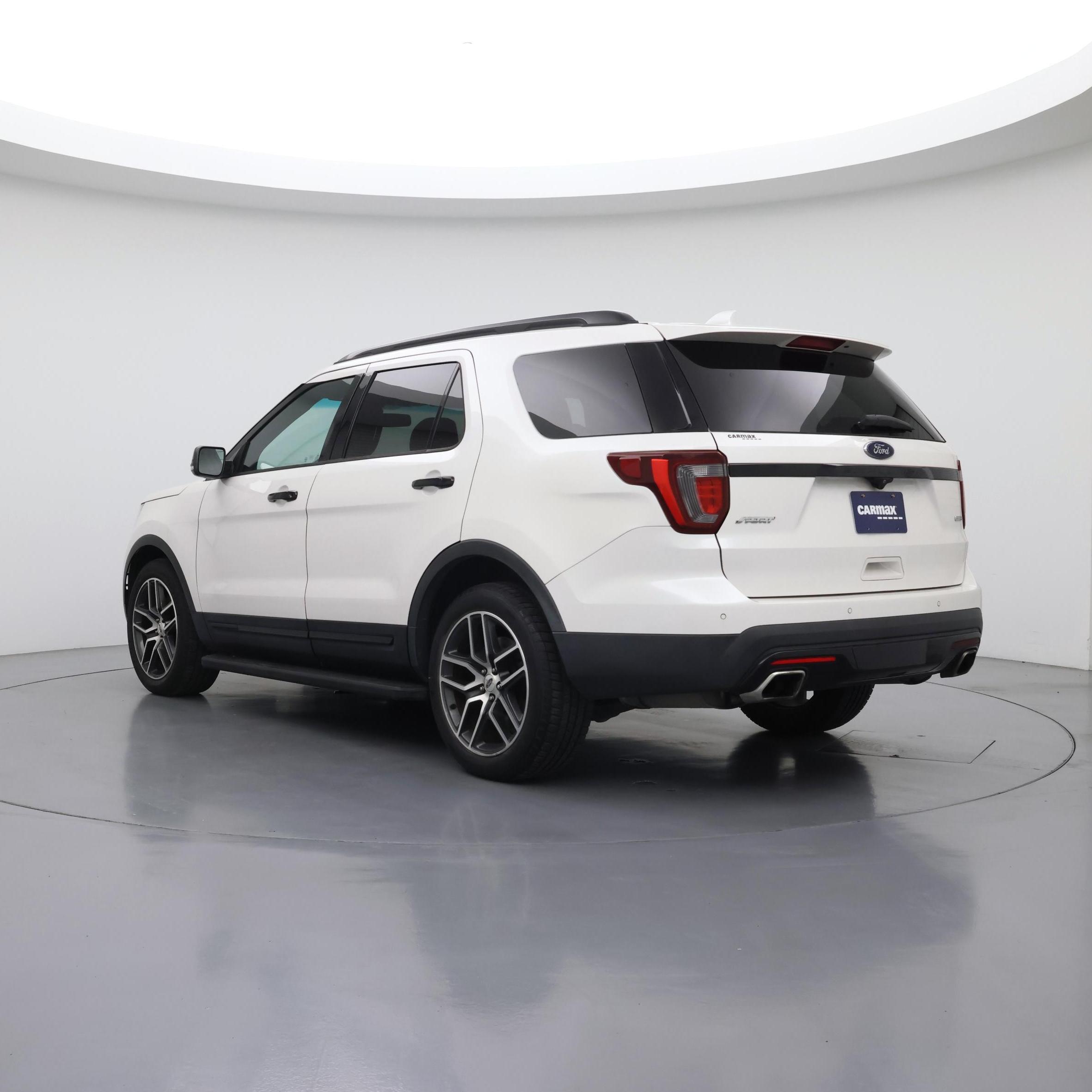Thumbnail: 2016 Ford Explorer - 2