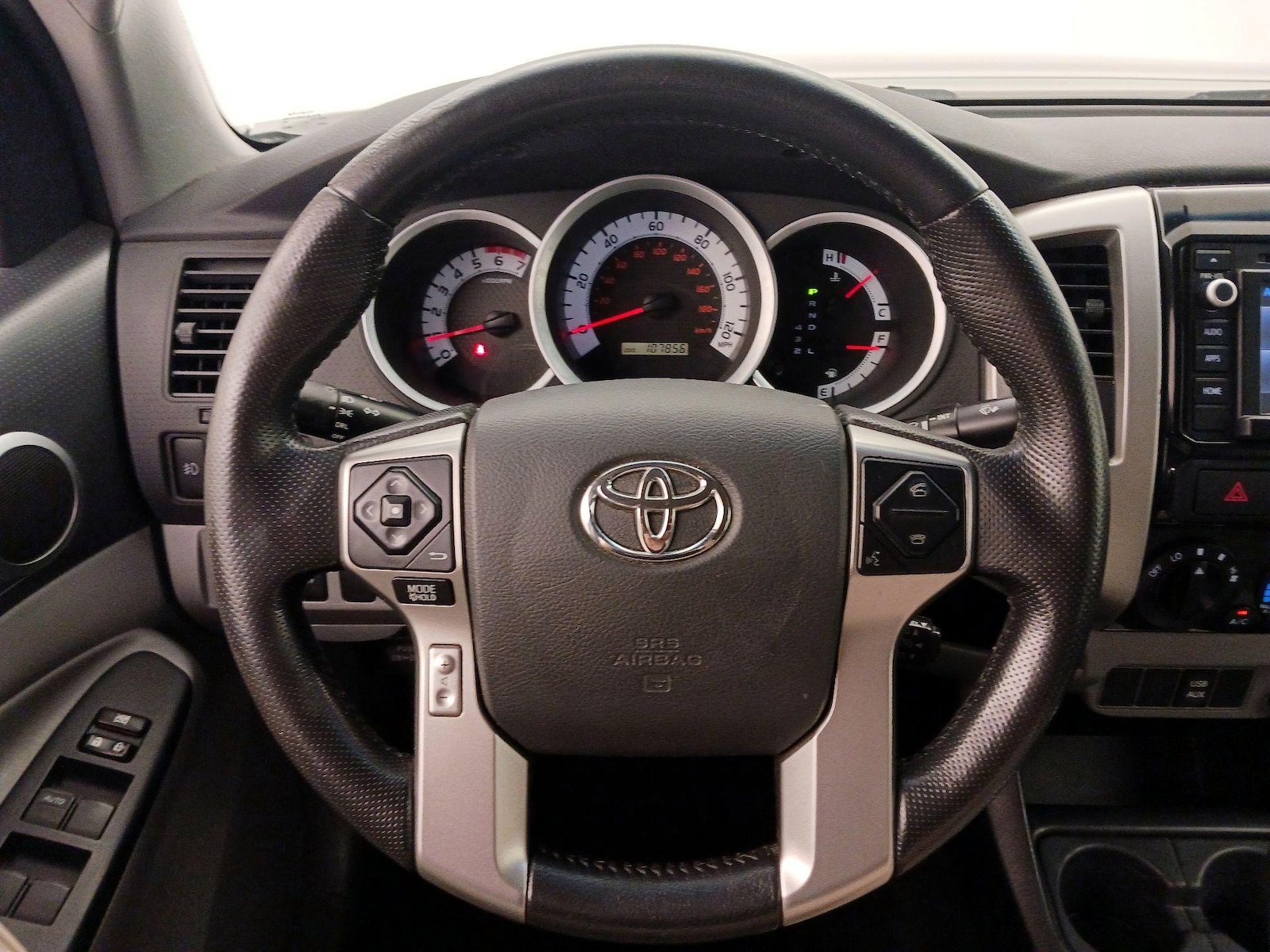 2015 Toyota Tacoma PreRunner - Photo 11