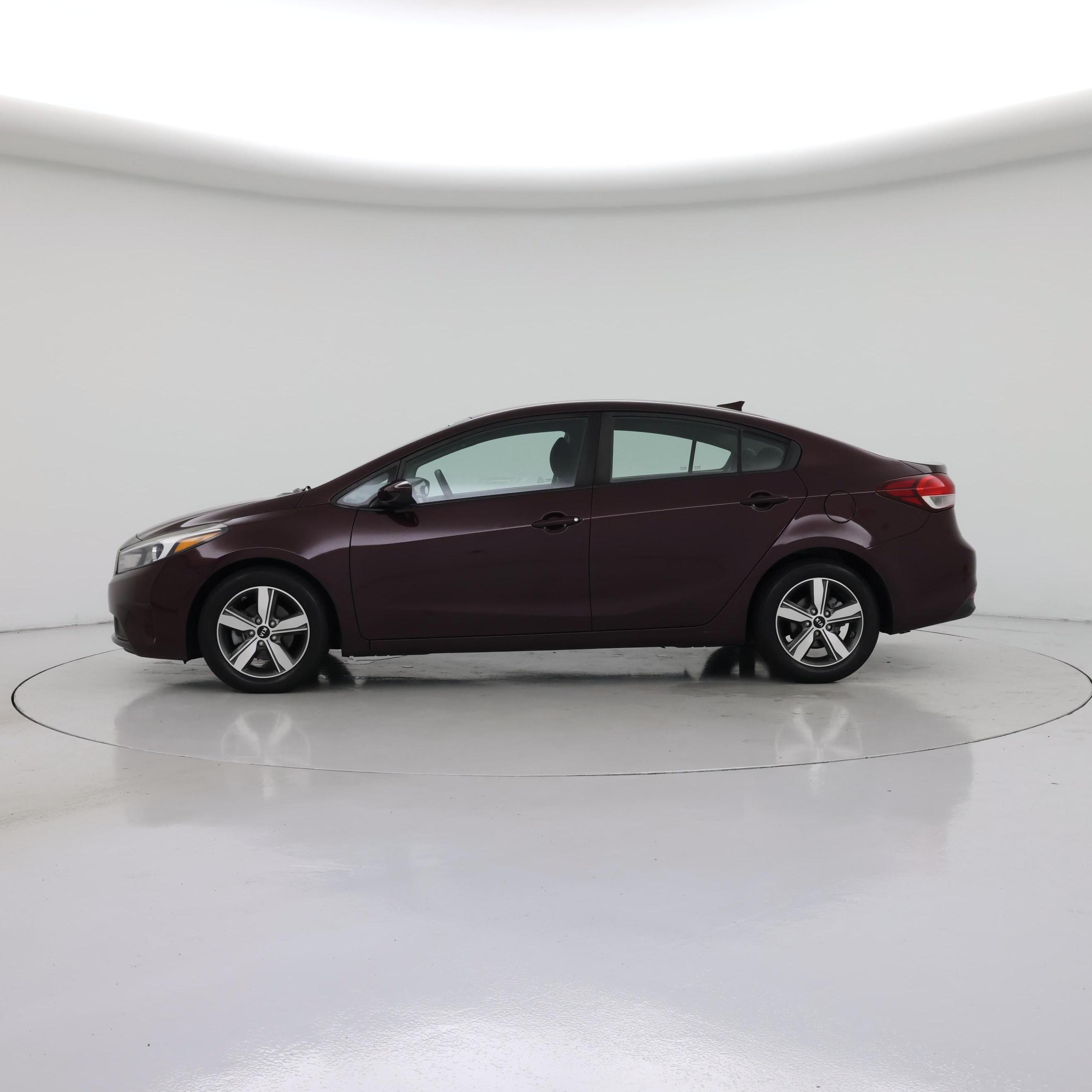 Thumbnail: 2018 Kia Forte - 3