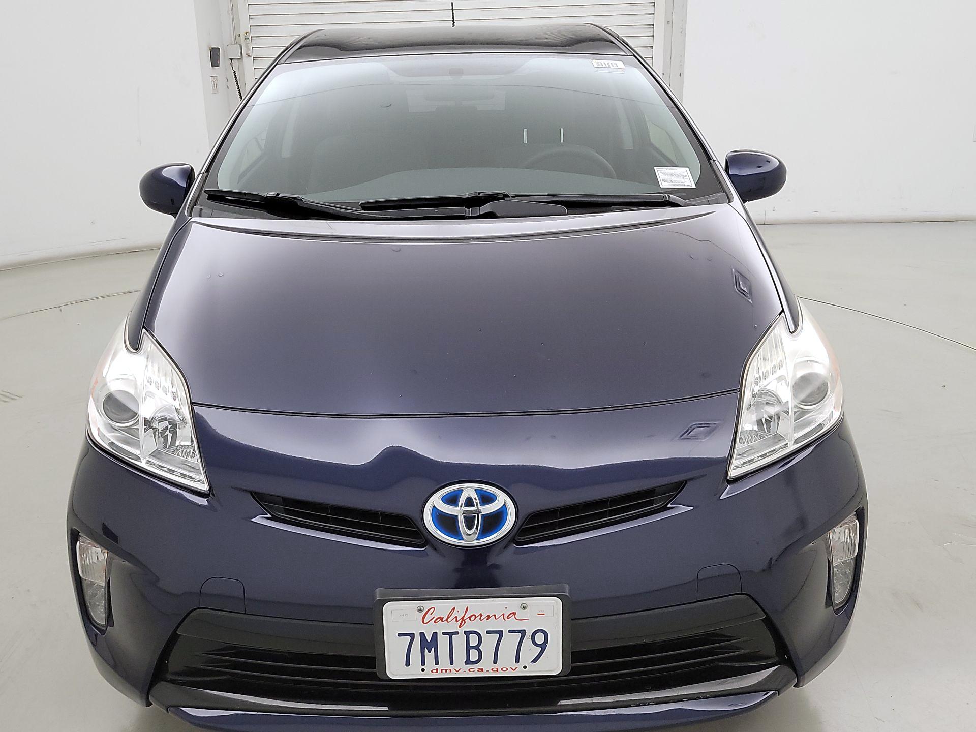 Thumbnail: 2015 Toyota Prius - 2