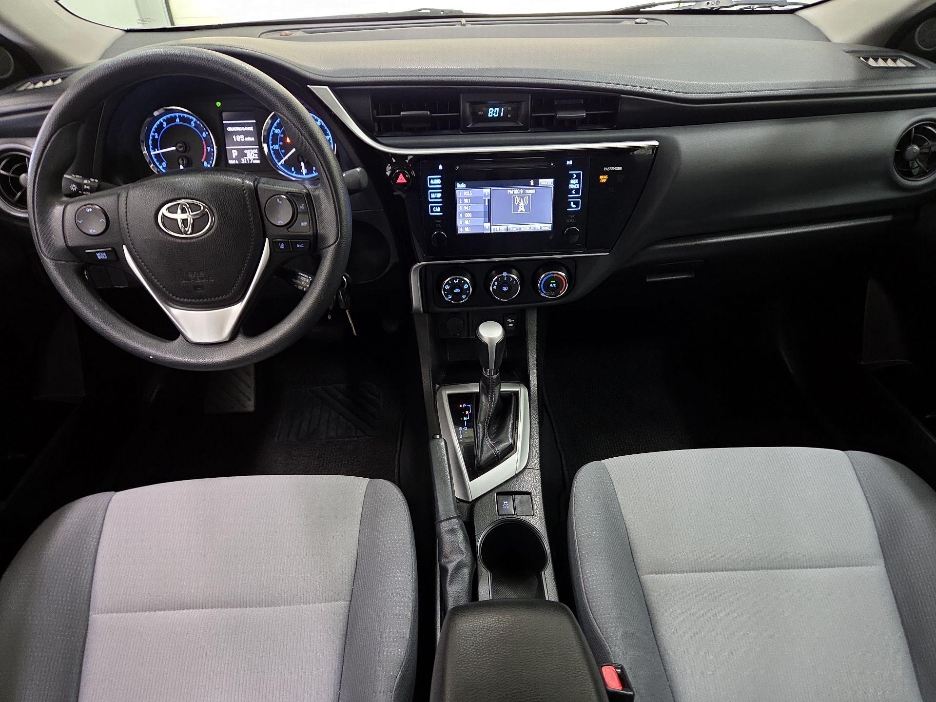 Thumbnail: 2017 Toyota Corolla - 9