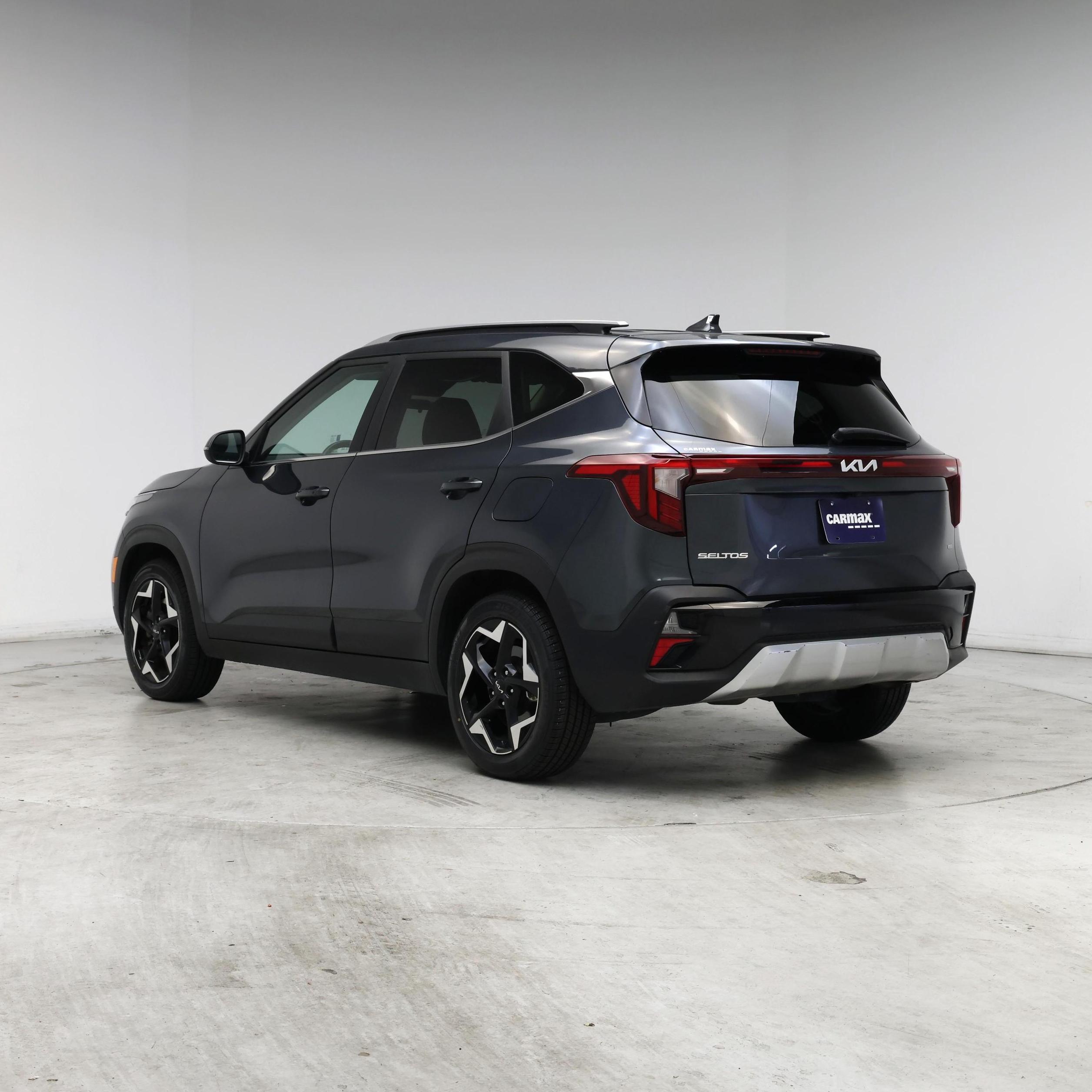 Thumbnail: 2024 Kia Seltos - 2