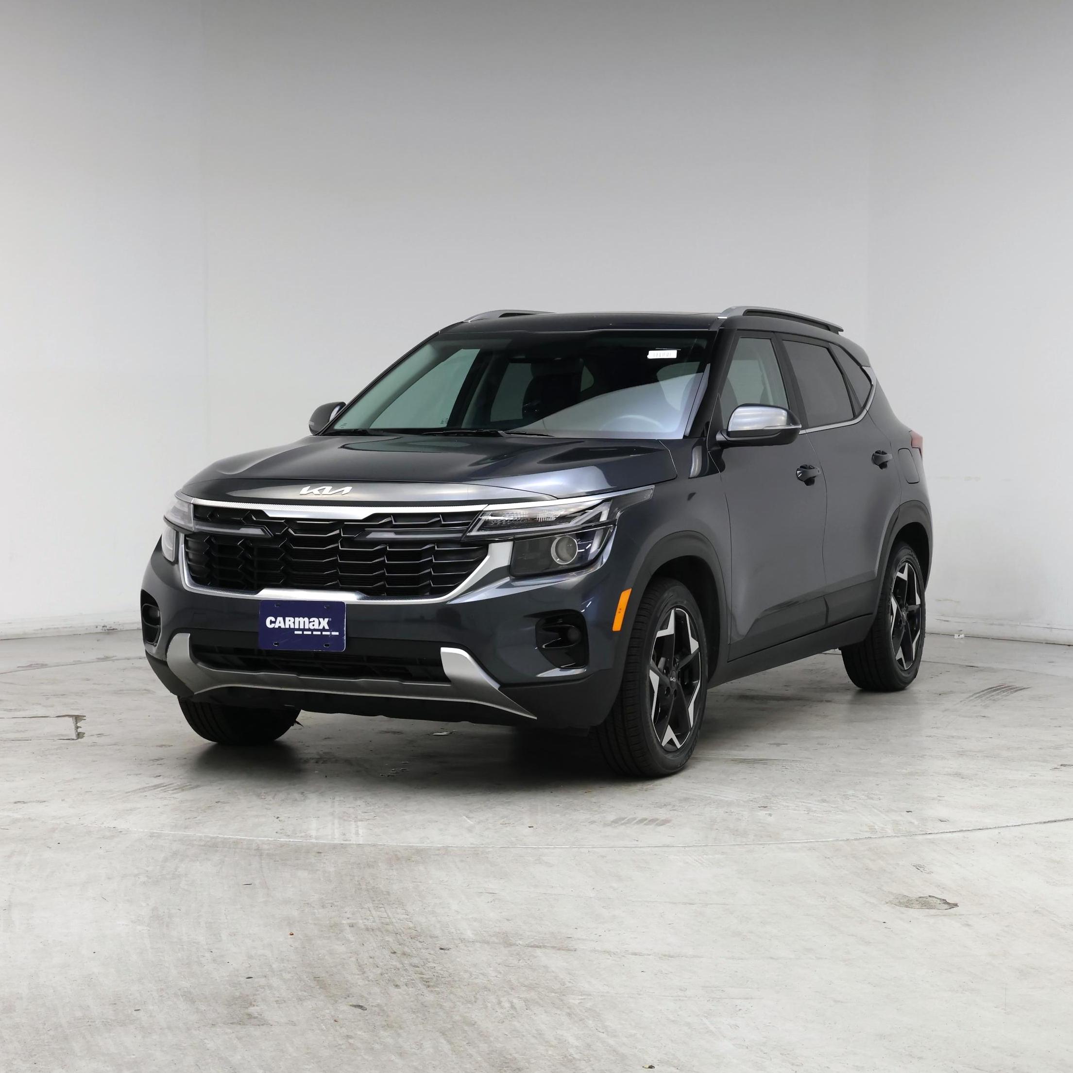 Thumbnail: 2024 Kia Seltos - 4
