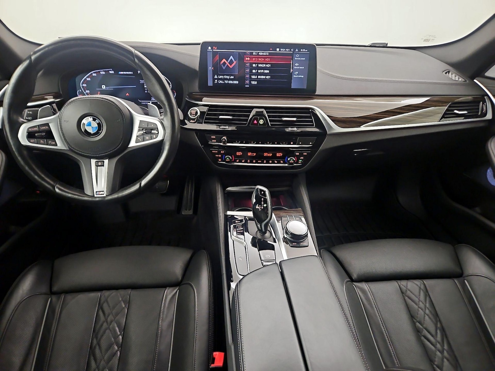 2021 BMW 5 Series M550i - Photo 10
