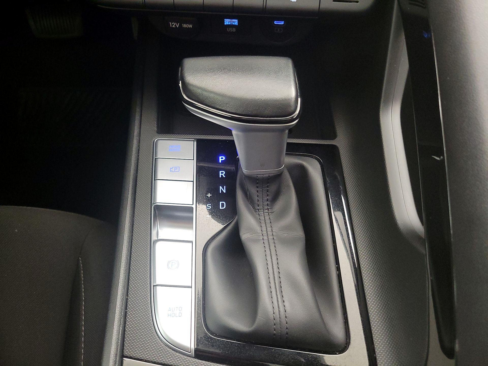 Thumbnail: 2024 Hyundai Elantra - 18