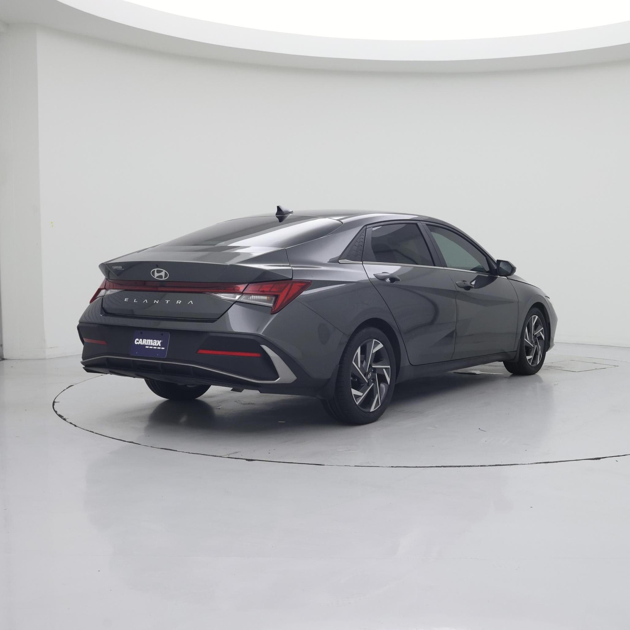 Thumbnail: 2024 Hyundai Elantra - 8