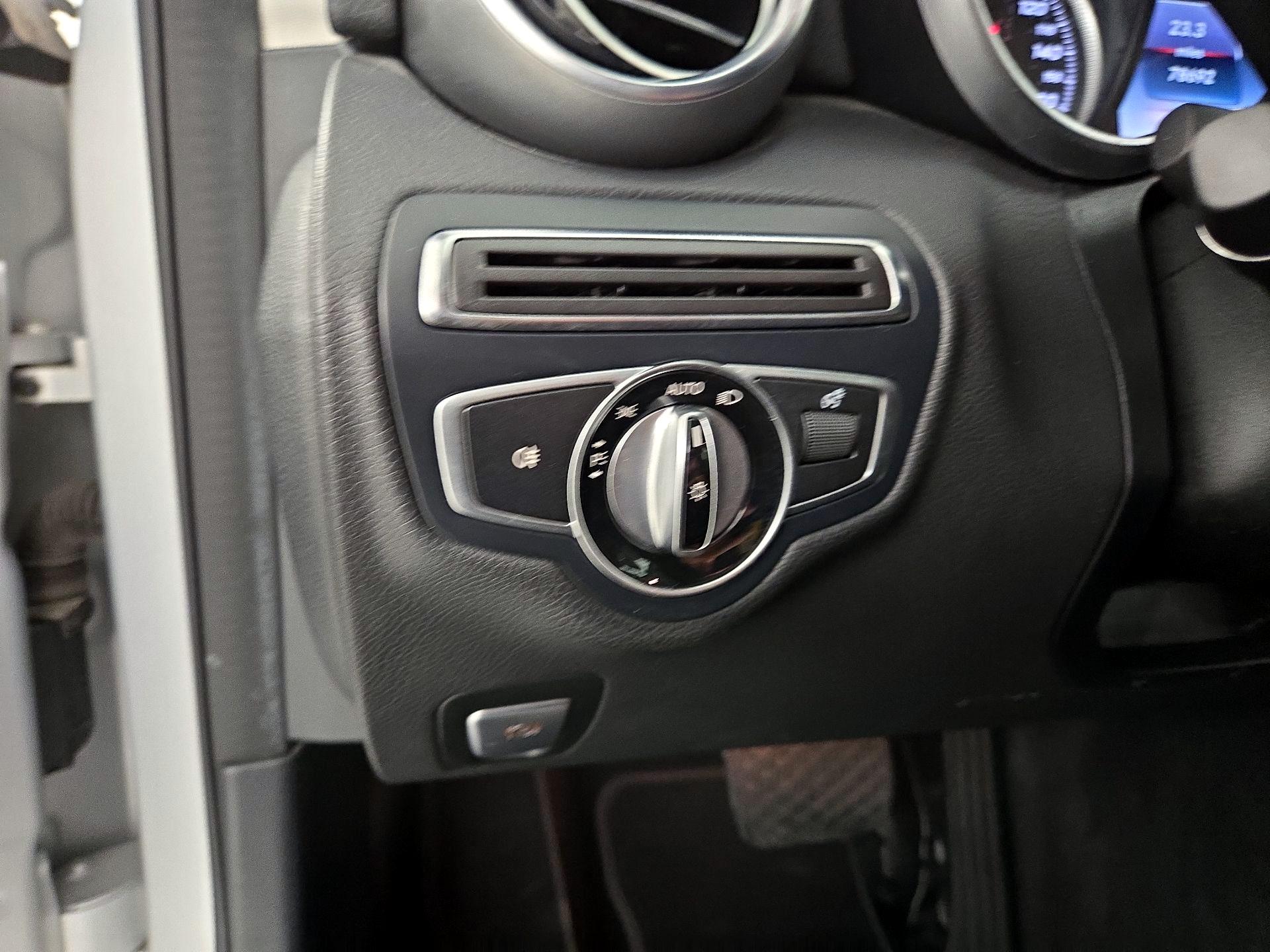 Thumbnail: 2016 Mercedes-Benz C-Class - 13