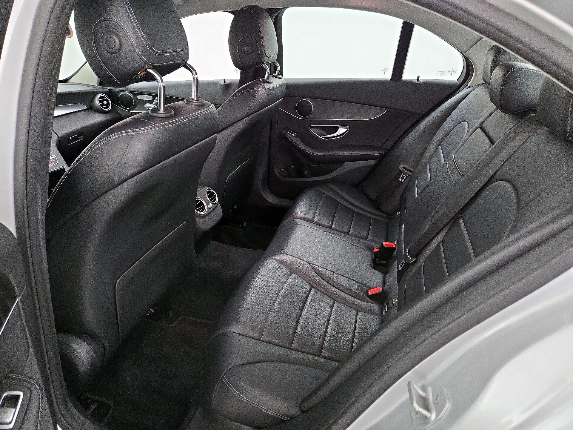 Thumbnail: 2016 Mercedes-Benz C-Class - 20