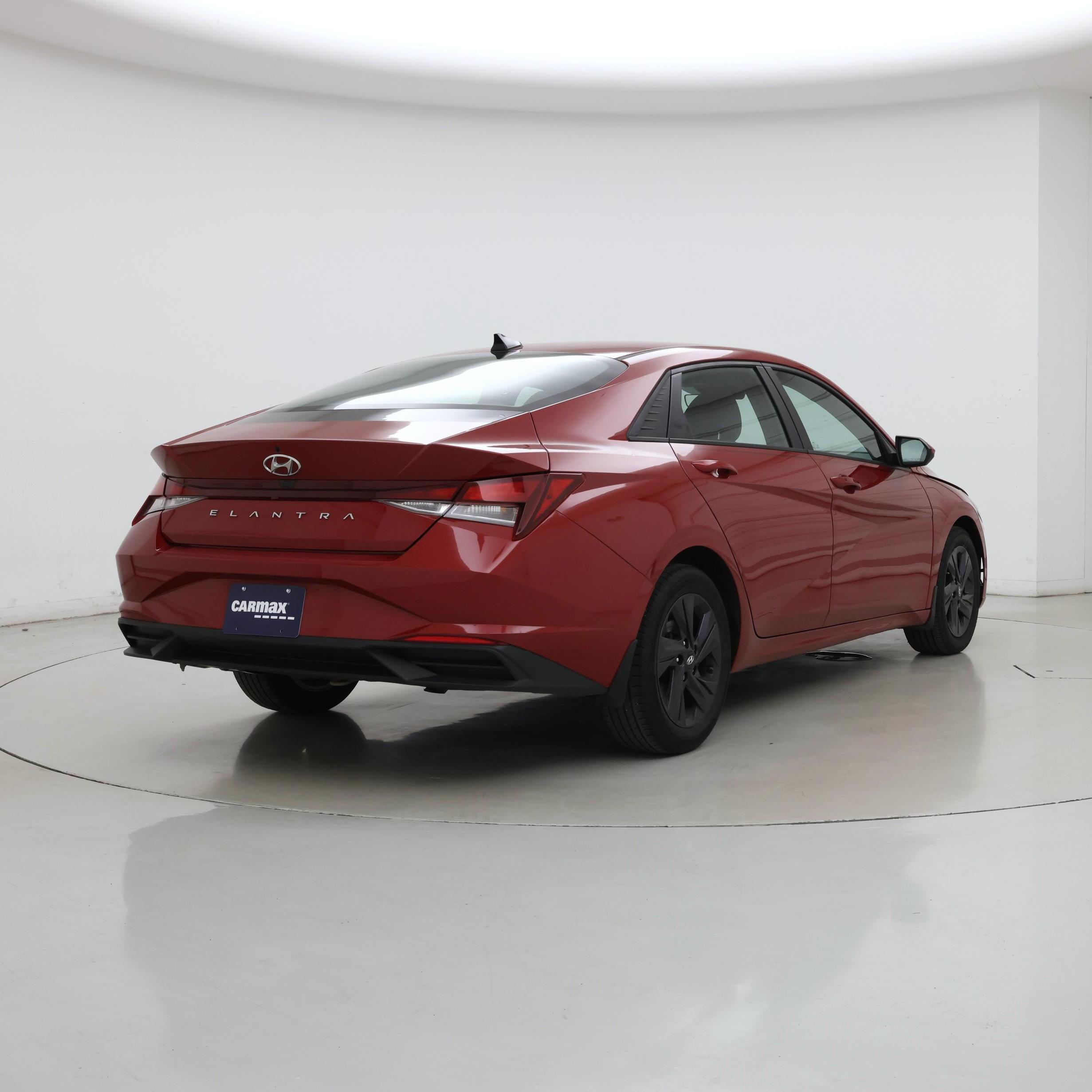 Thumbnail: 2022 Hyundai Elantra - 8