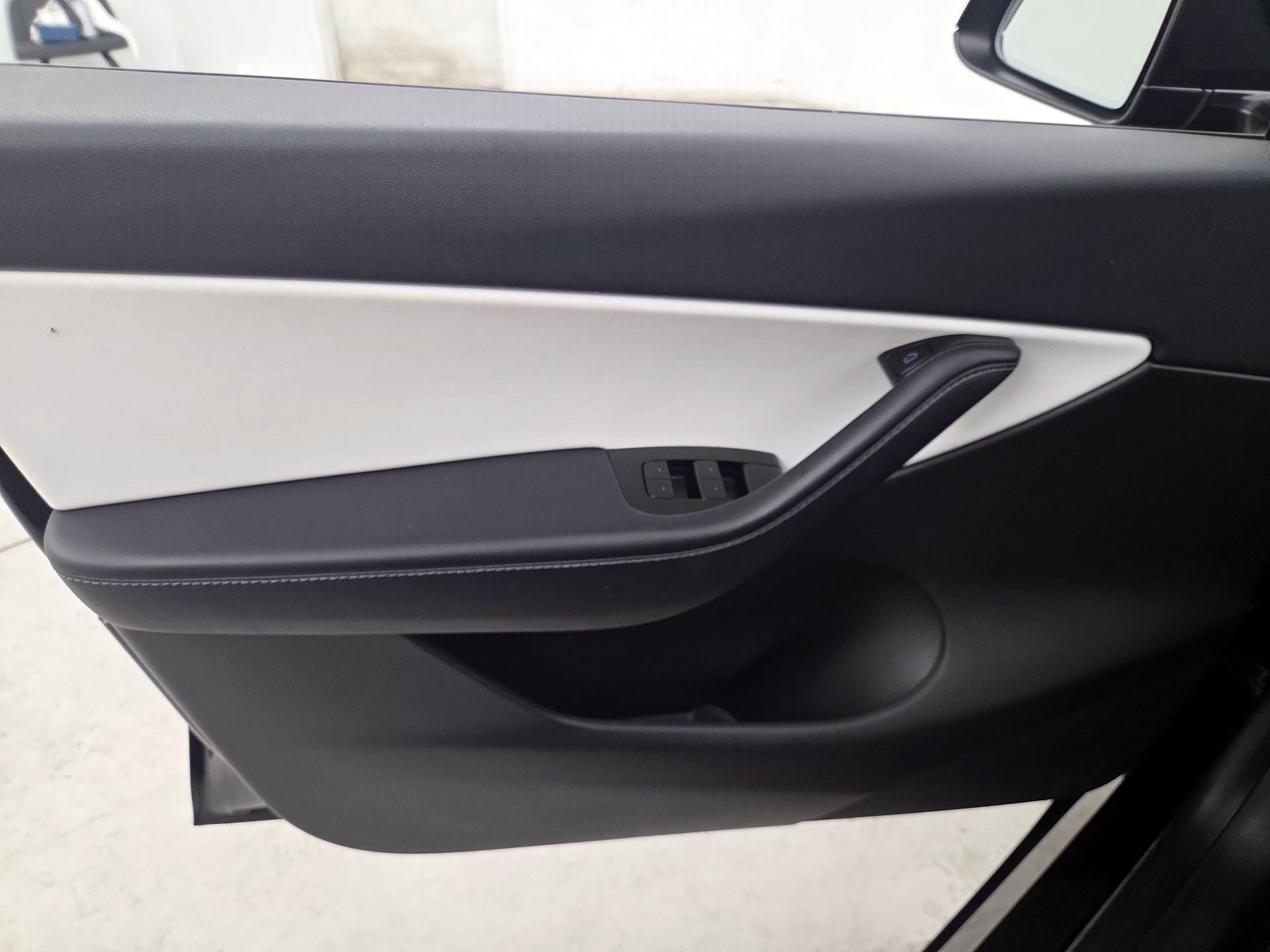 Thumbnail: 2021 Tesla Model Y - 12