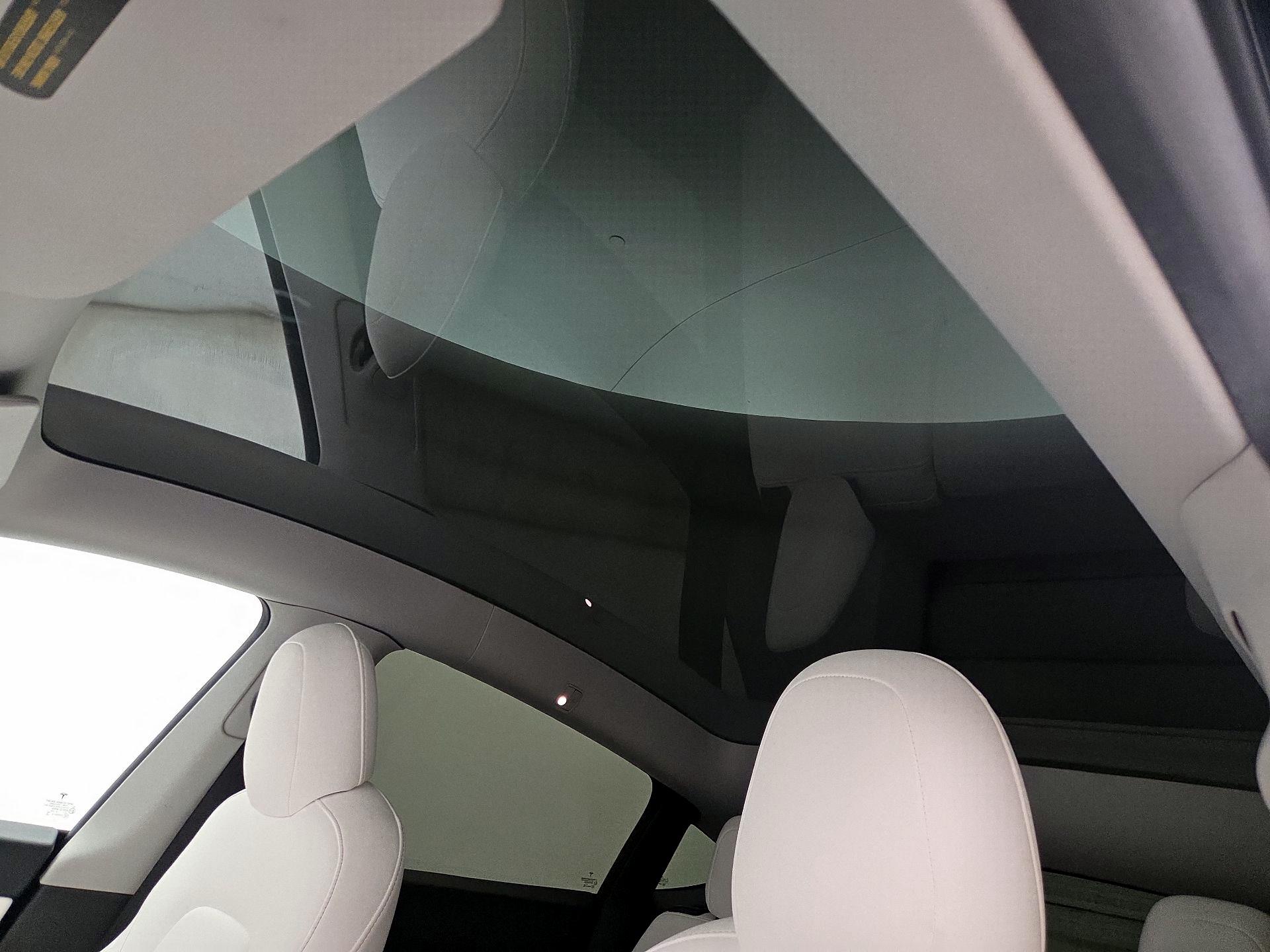 Thumbnail: 2021 Tesla Model Y - 19