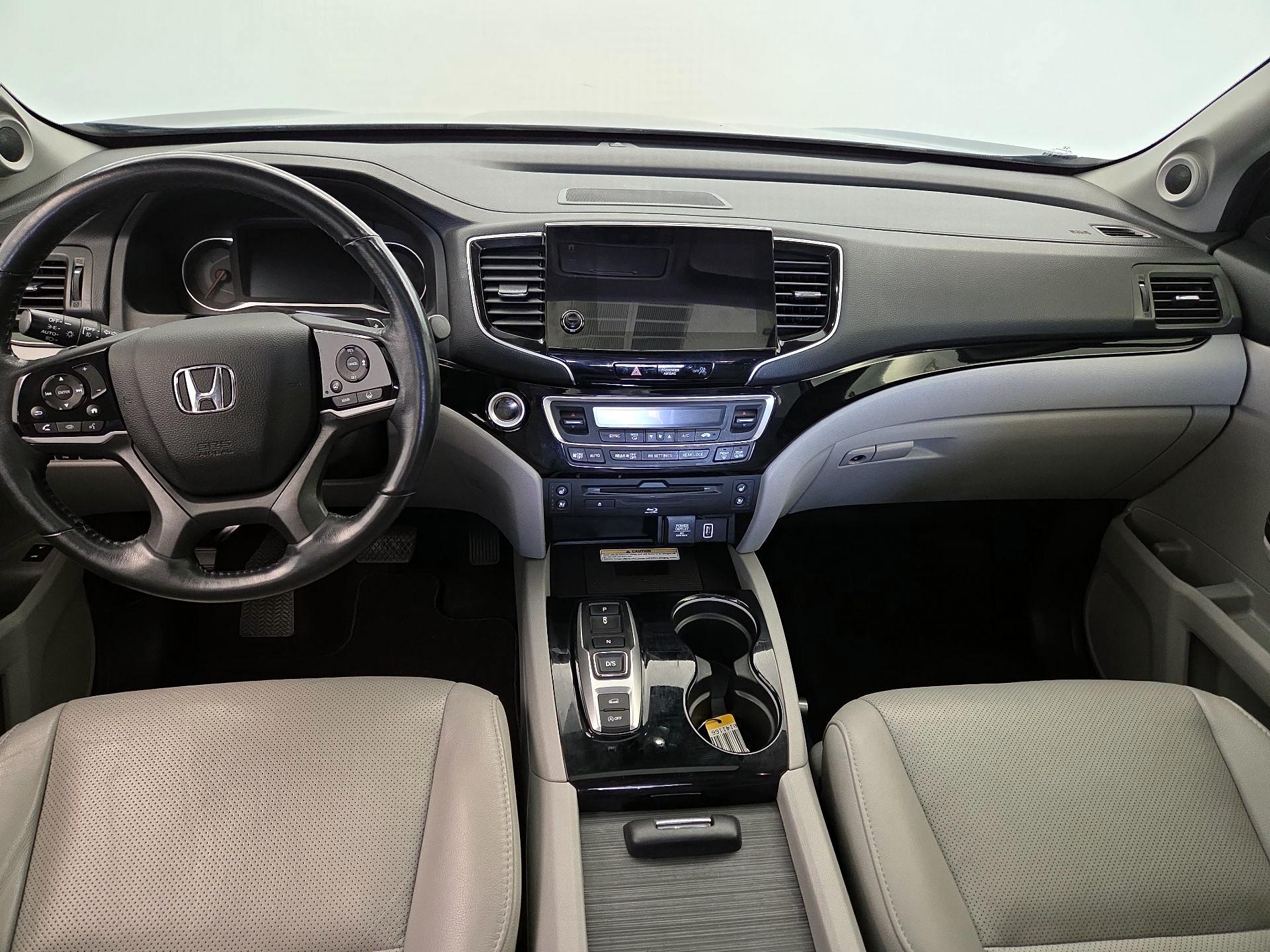 Thumbnail: 2019 Honda Pilot - 9