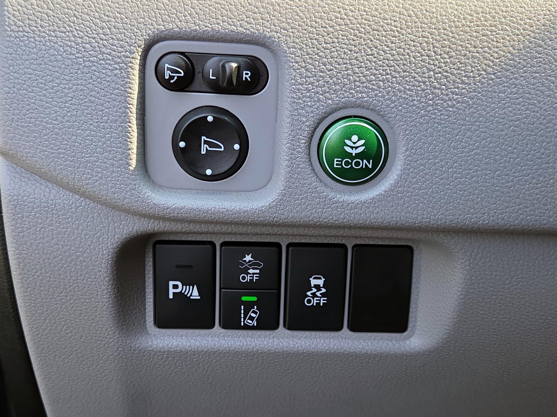 Thumbnail: 2019 Honda Pilot - 13