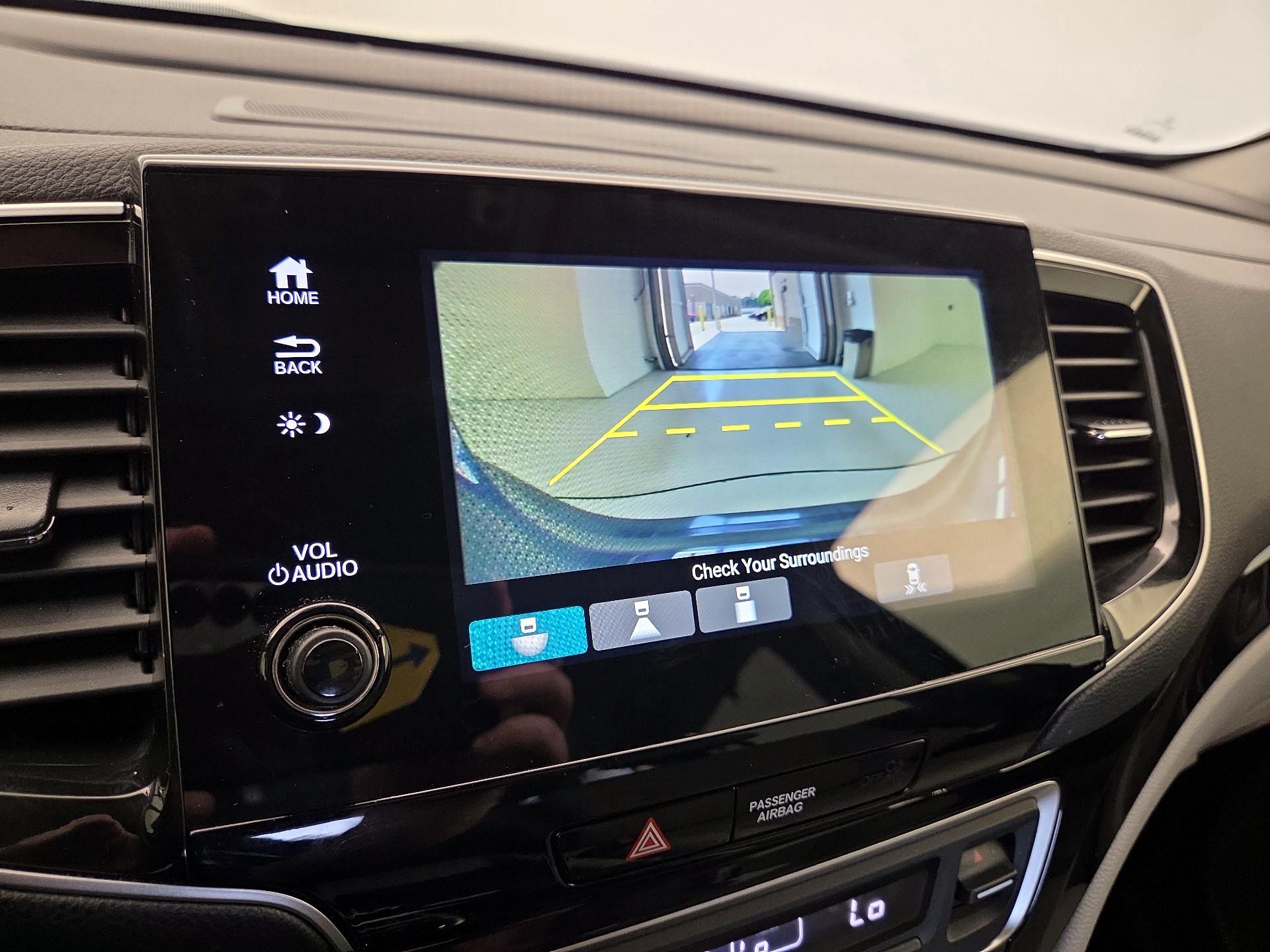 Thumbnail: 2019 Honda Pilot - 15