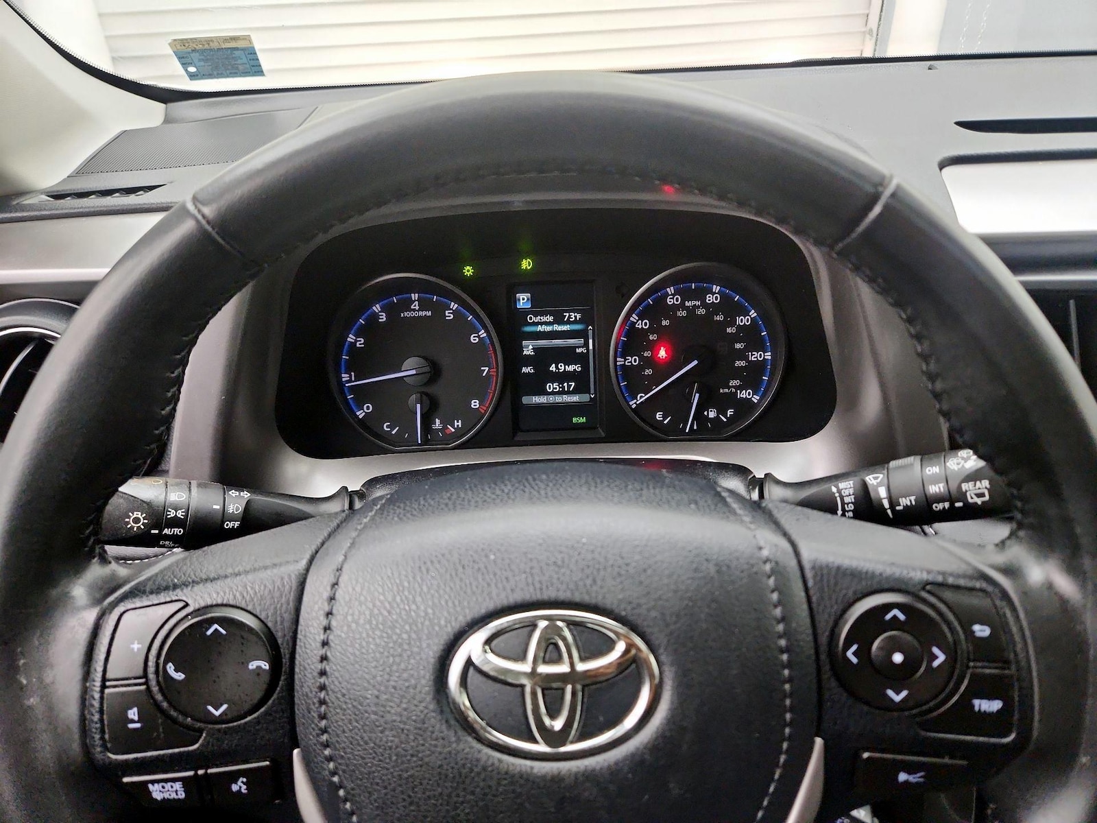 2017 Toyota RAV4 XLE - Photo 11