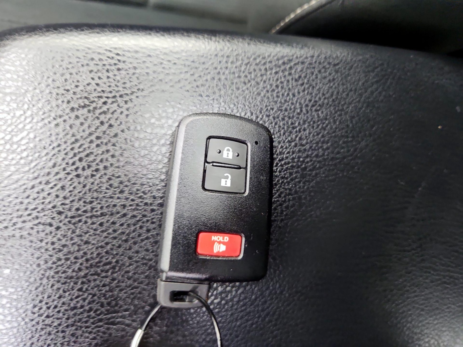 2017 Toyota RAV4 XLE - Photo 24