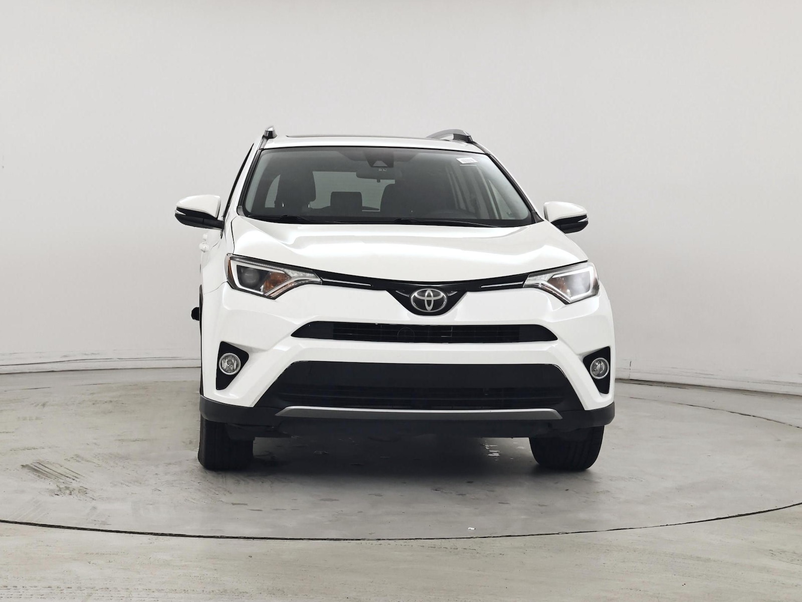 2017 Toyota RAV4 XLE - Photo 6