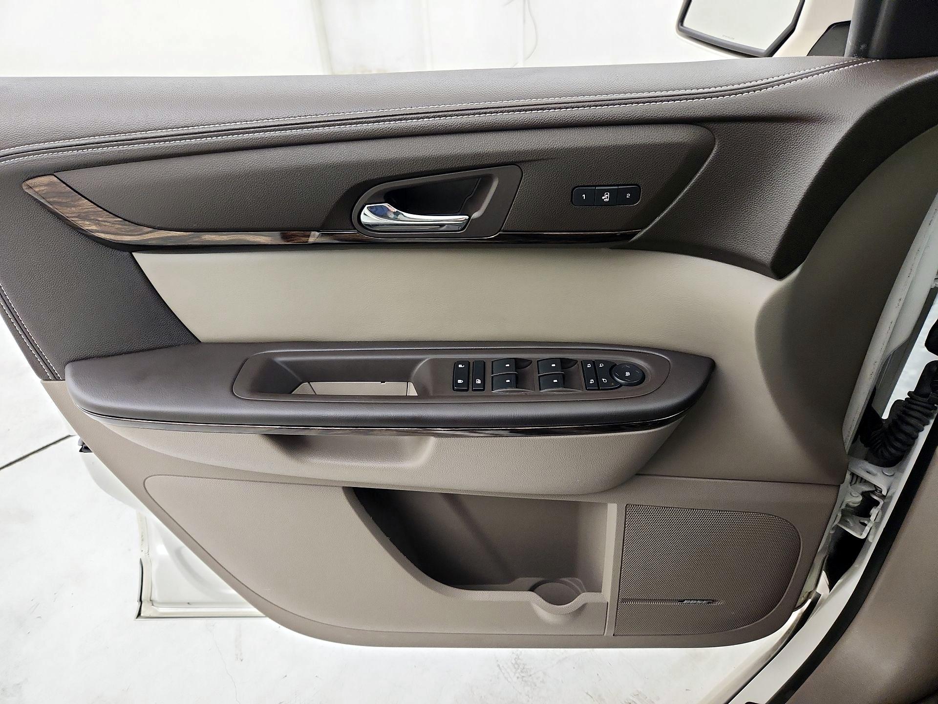 Thumbnail: 2014 GMC Acadia - 12