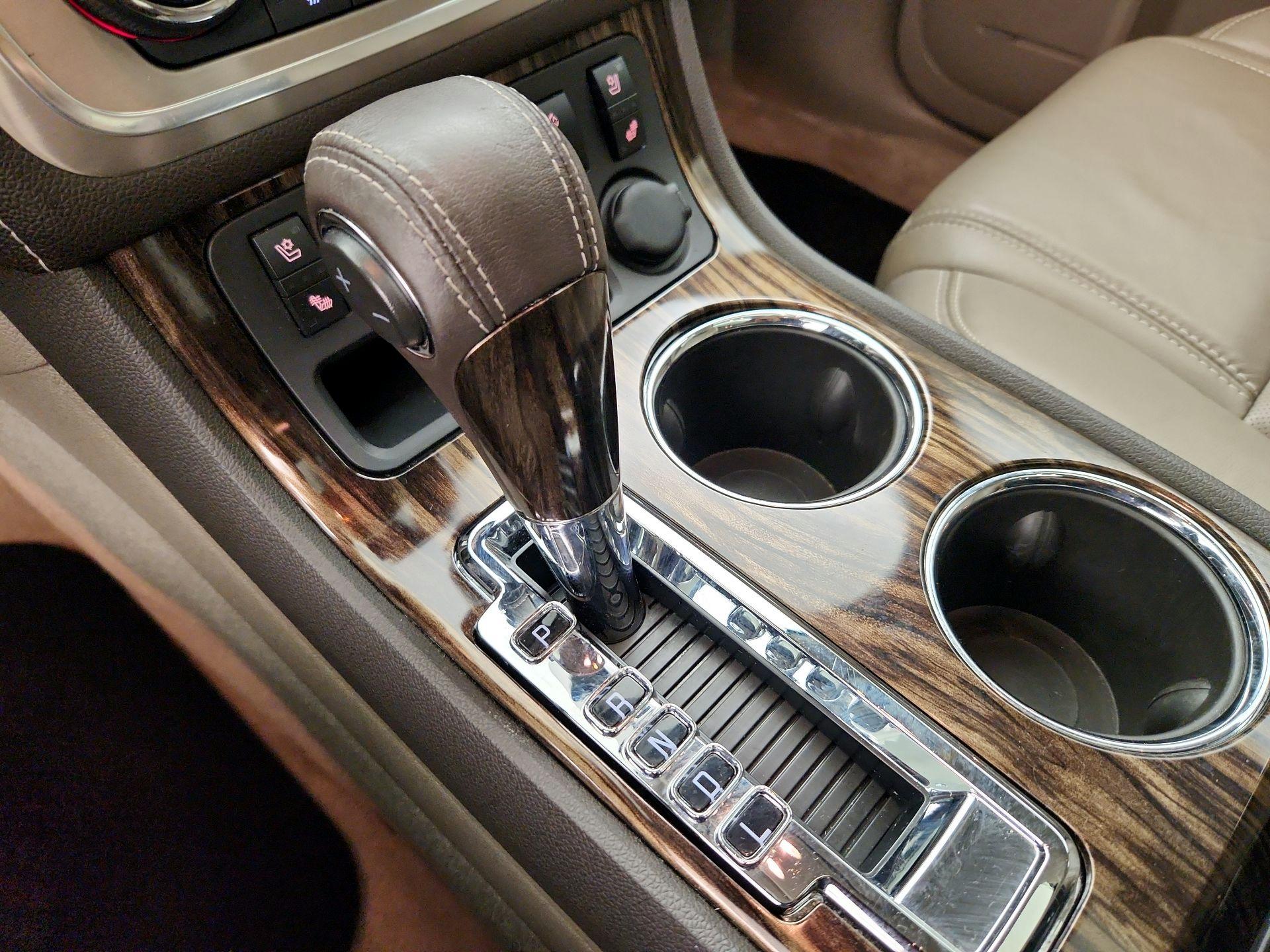 Thumbnail: 2014 GMC Acadia - 18