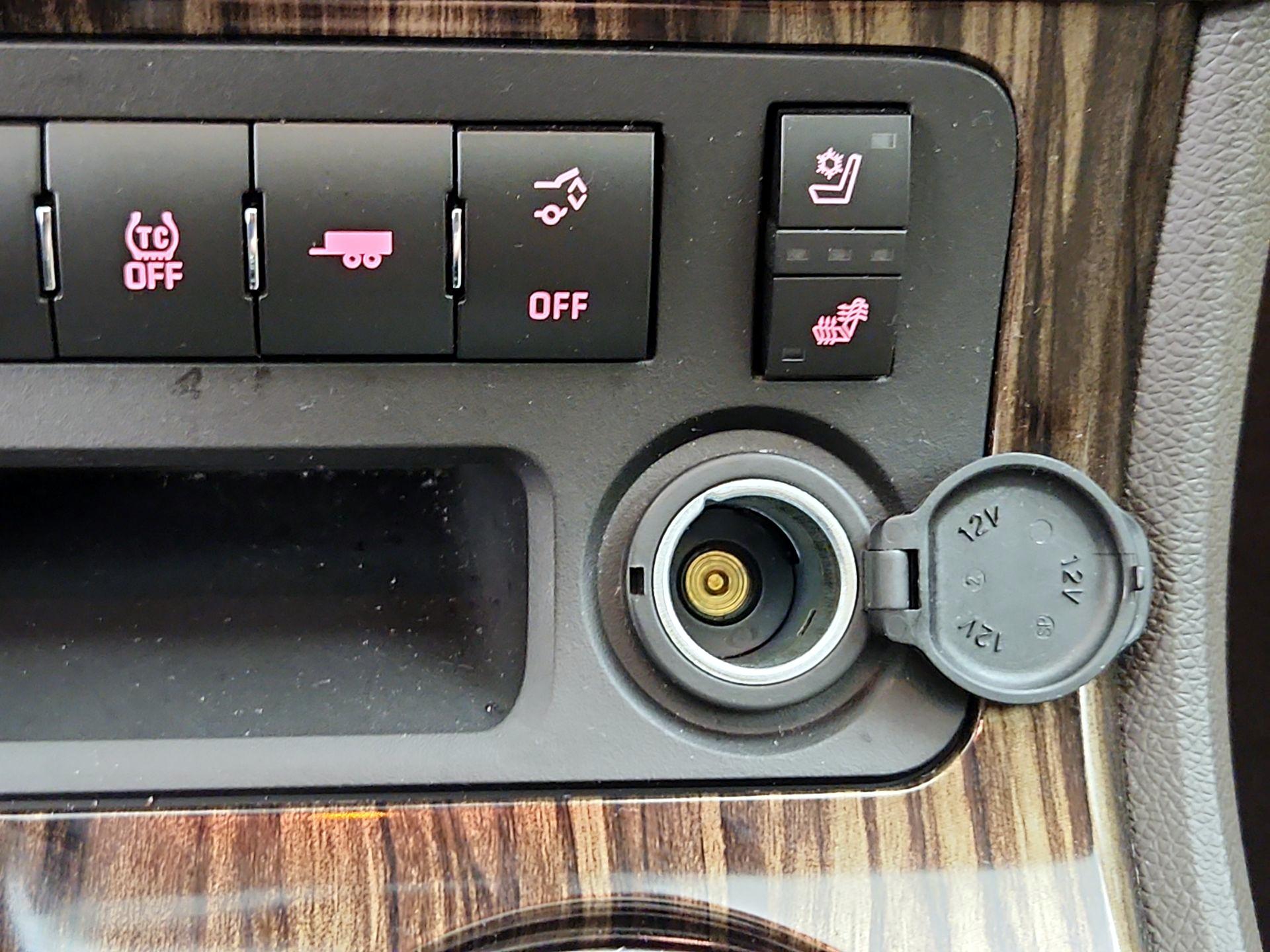 Thumbnail: 2014 GMC Acadia - 19