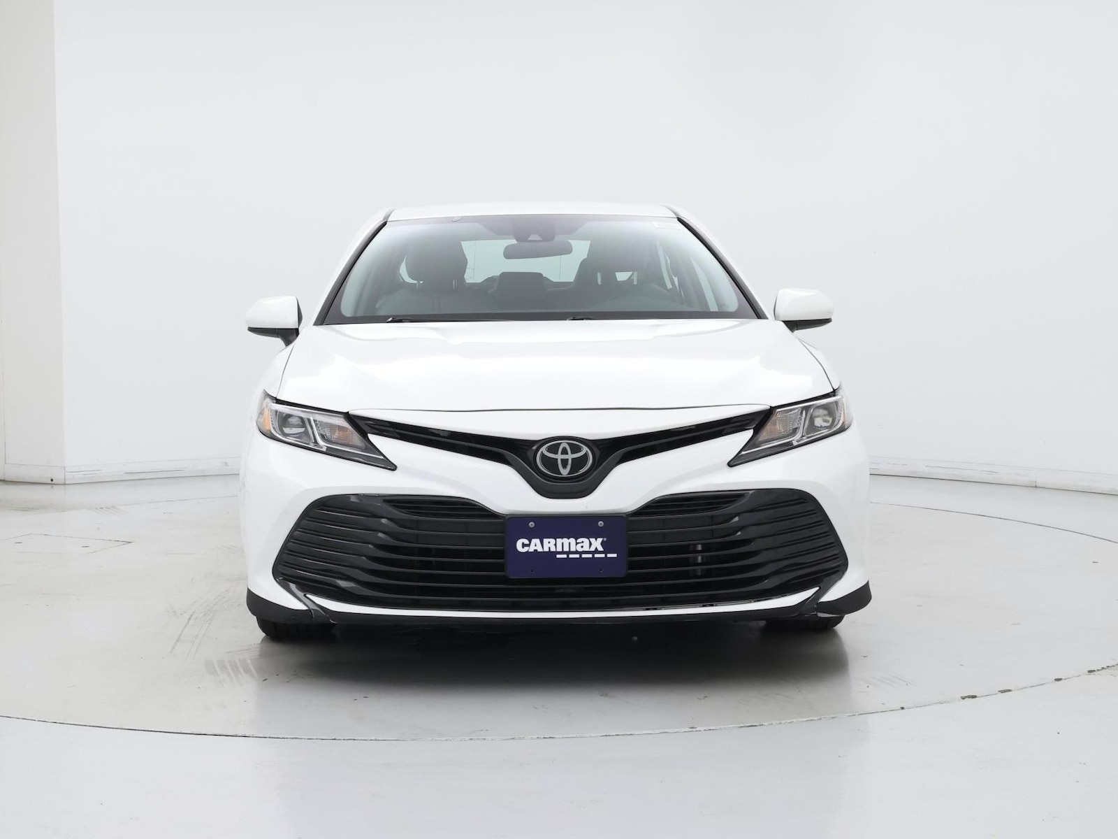 2020 Toyota Camry LE - Photo 6